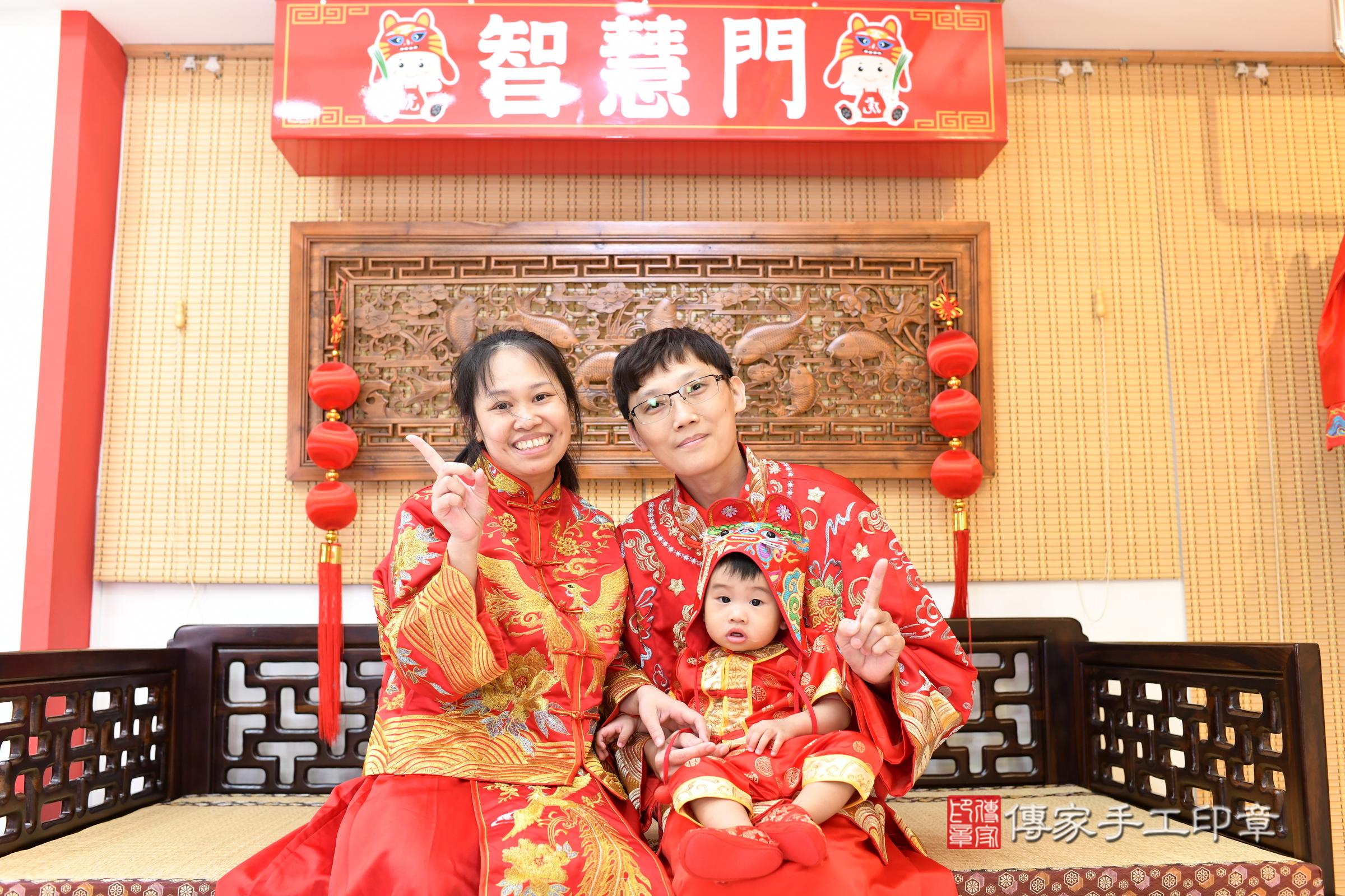 台南市永康區小嘉寶寶抓周推薦：傳家台南店抓周度脺現代美式會場及中國風會場，嬰兒古禮抓周流程儀式吉祥話、抓周道具物品24種、拍照。抓周證書。2025.9.13，照片16