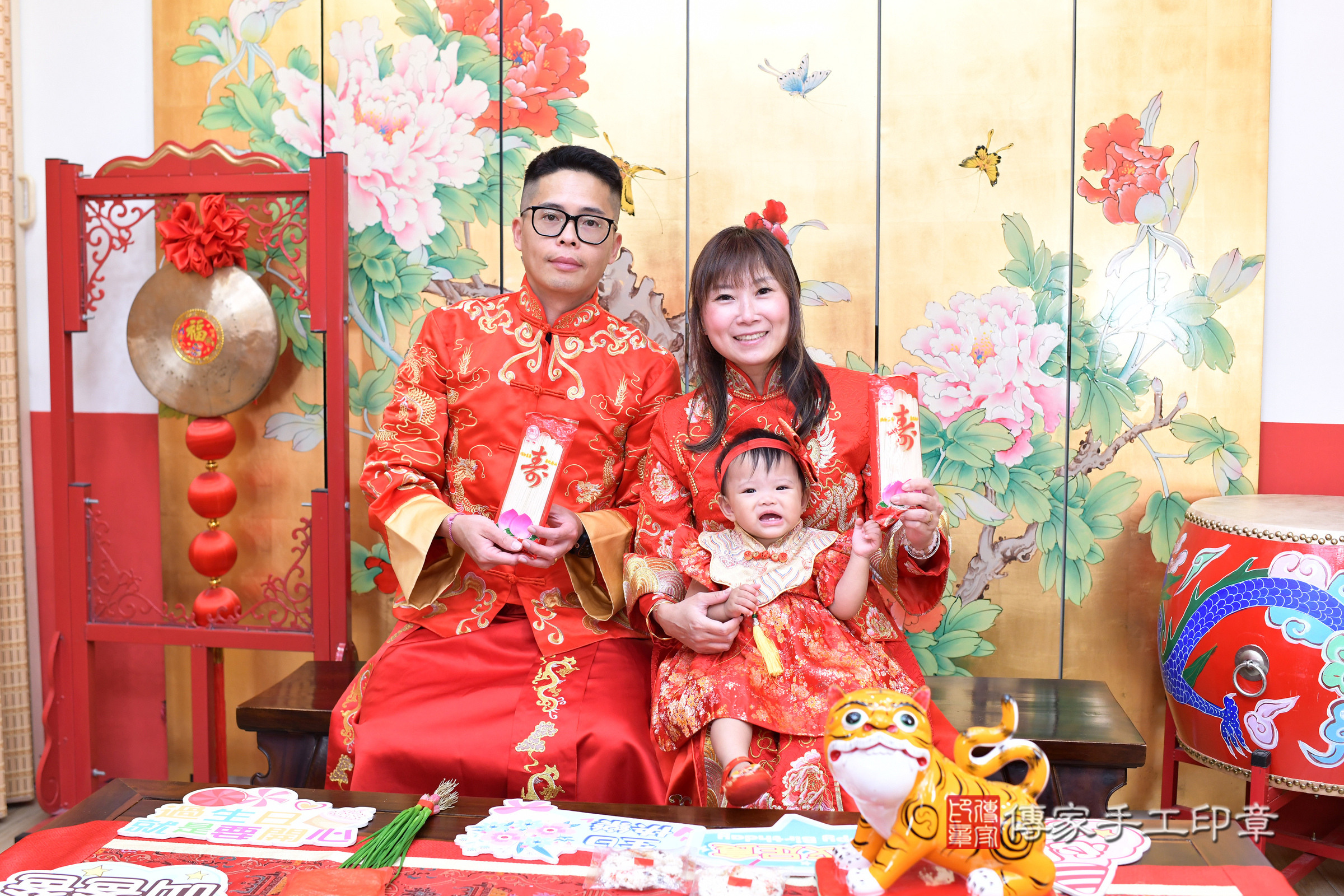 台北市大同區宣宣寶寶抓周推薦：傳家台北店抓周度脺中國風會場，嬰兒古禮抓周流程儀式吉祥話、抓周道具物品24種、拍照。抓周證書。2025.8.29，照片15