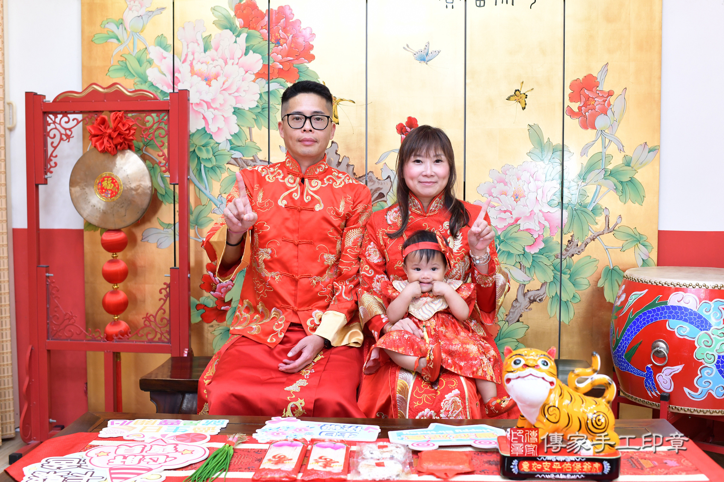 台北市大同區宣宣寶寶抓周推薦：傳家台北店抓周度脺中國風會場，嬰兒古禮抓周流程儀式吉祥話、抓周道具物品24種、拍照。抓周證書。2025.8.29，照片19