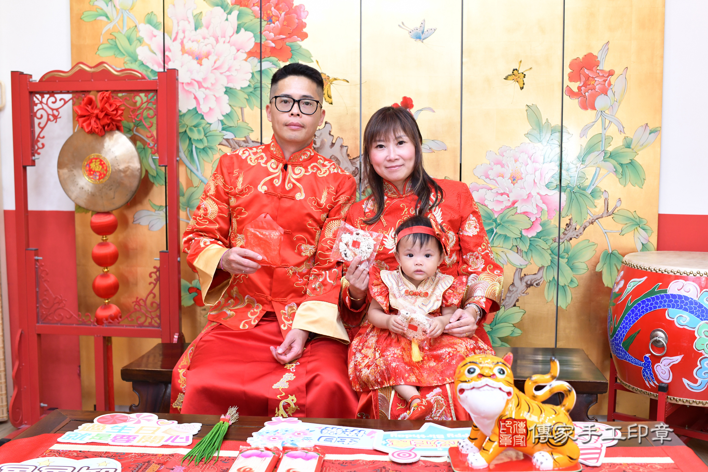 台北市大同區宣宣寶寶抓周推薦：傳家台北店抓周度脺中國風會場，嬰兒古禮抓周流程儀式吉祥話、抓周道具物品24種、拍照。抓周證書。2025.8.29，照片14