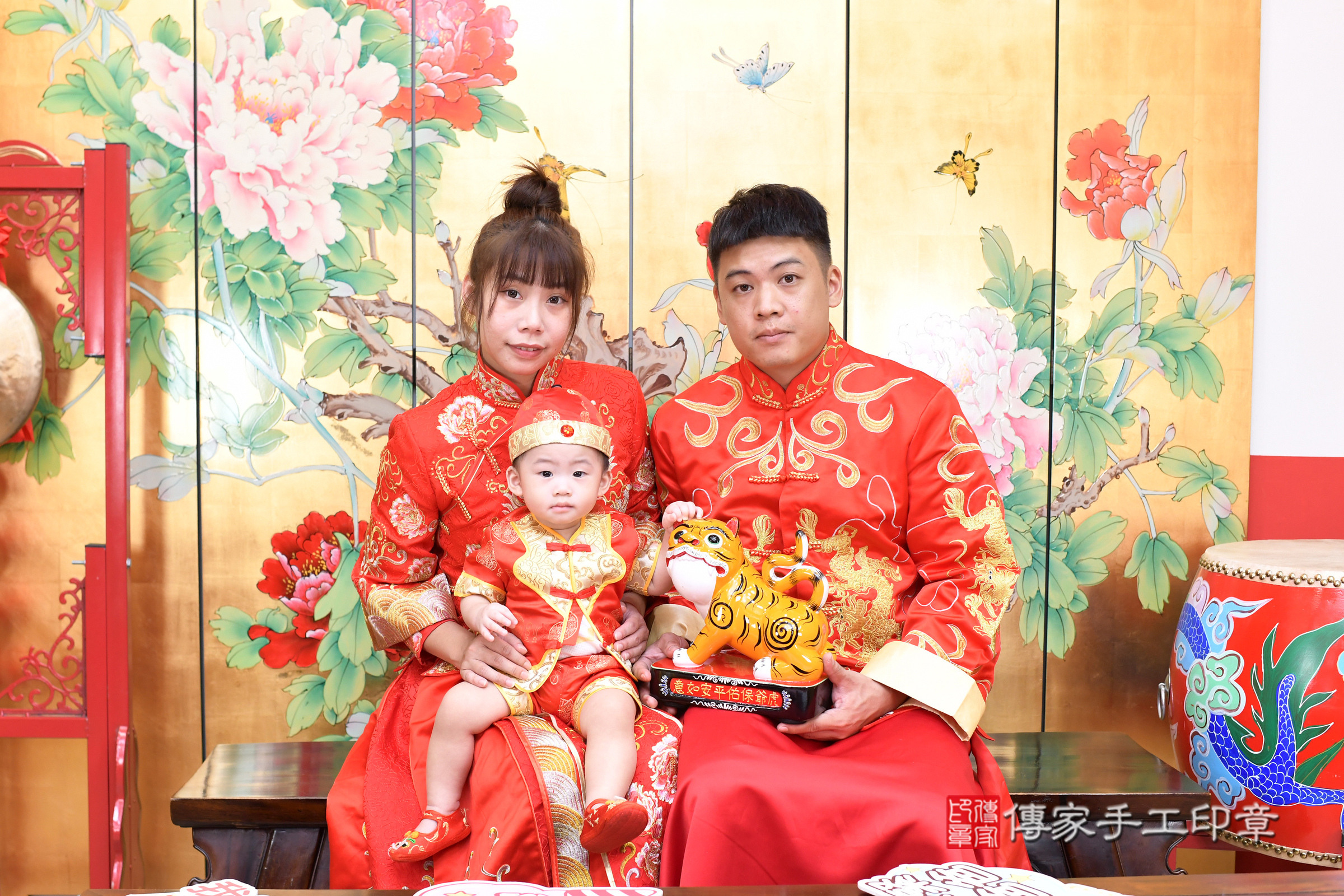 台北市大同區小紘寶寶抓周推薦：傳家台北店抓周度脺中國風會場，嬰兒古禮抓周流程儀式吉祥話、抓周道具物品24種、拍照。抓周證書。2025.9.12，照片11