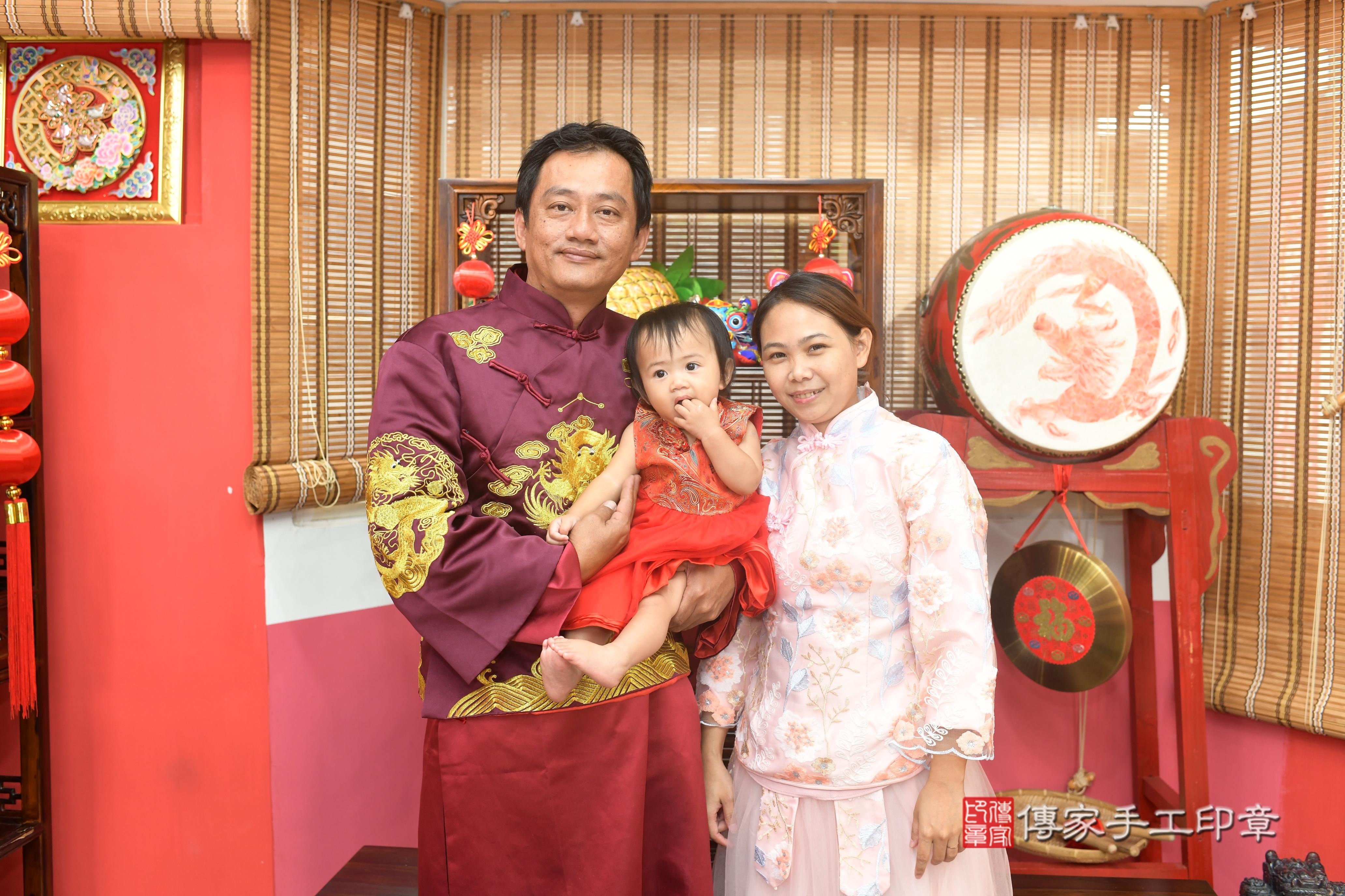 一歲抓週,百般祝福圍繞!高雄市鳳山區潔潔寶貝抓周推薦:傳家高 .....,案例照