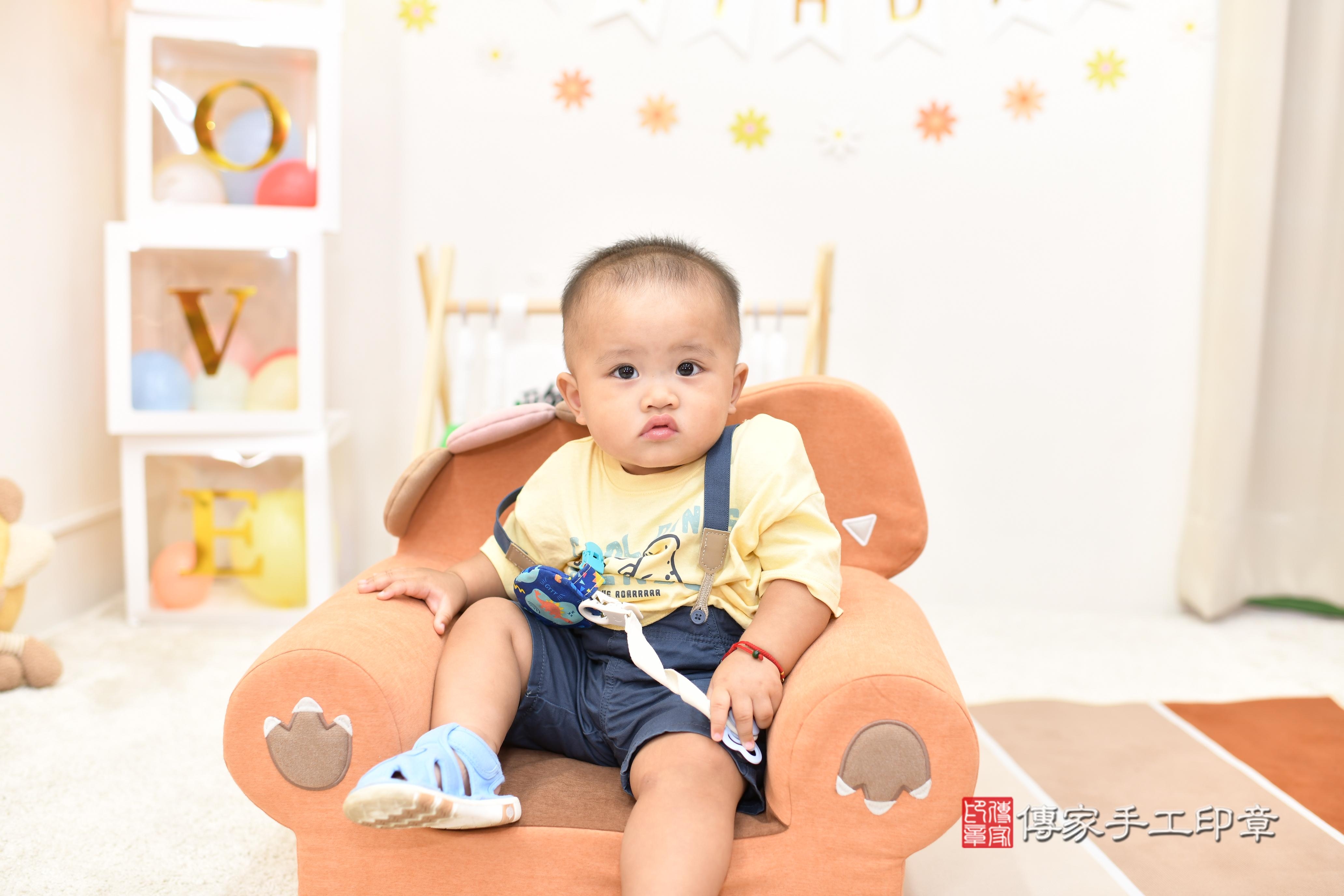 一歲抓週，百般祝福圍繞！高雄市鳳山區睿睿寶貝抓周推薦：傳家高 .....，案例照
