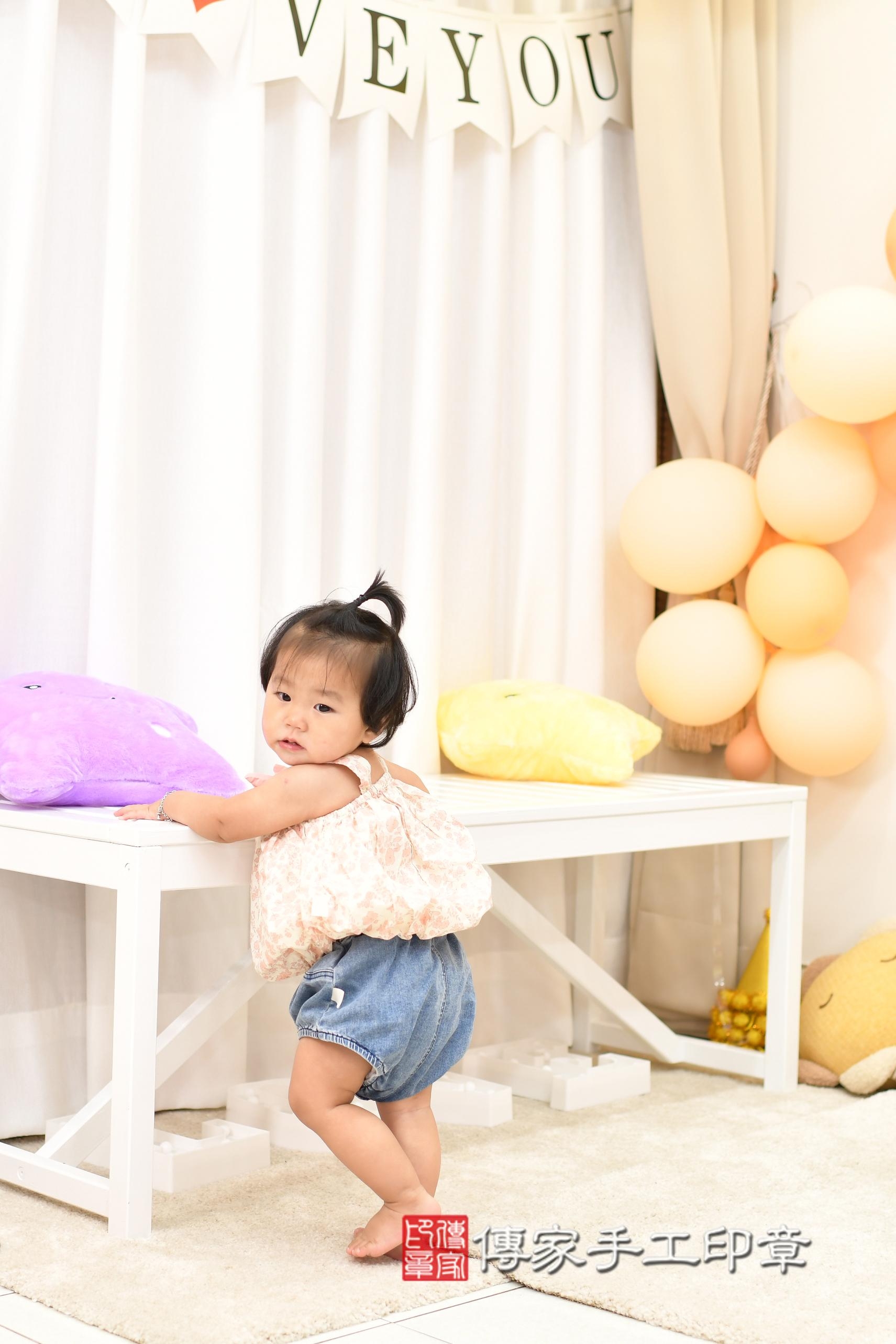 傳家手工印章高雄店、抓周、度脺、中國風會場、傳家嬰兒古禮、吉祥話、抓周道具物品24種、拍照。抓周證書。寶寶抓周、滿周歲、生日快樂、祝福