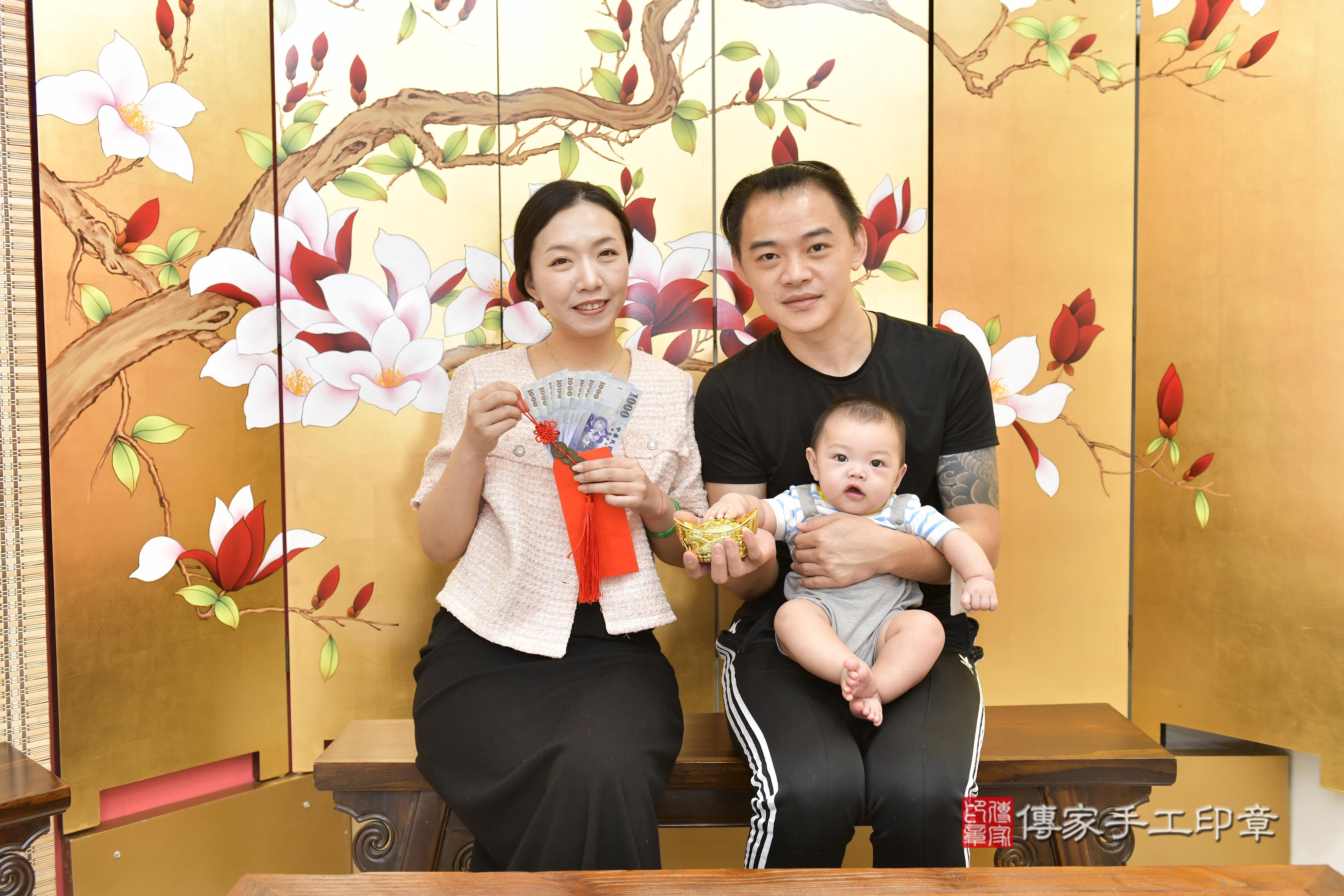 傳家手工印章新竹店、剃頭、中國風會場、傳家嬰兒古禮、吉祥話、抓周道具物品24種、拍照。抓周證書。寶寶抓周、滿周歲、生日快樂、祝福