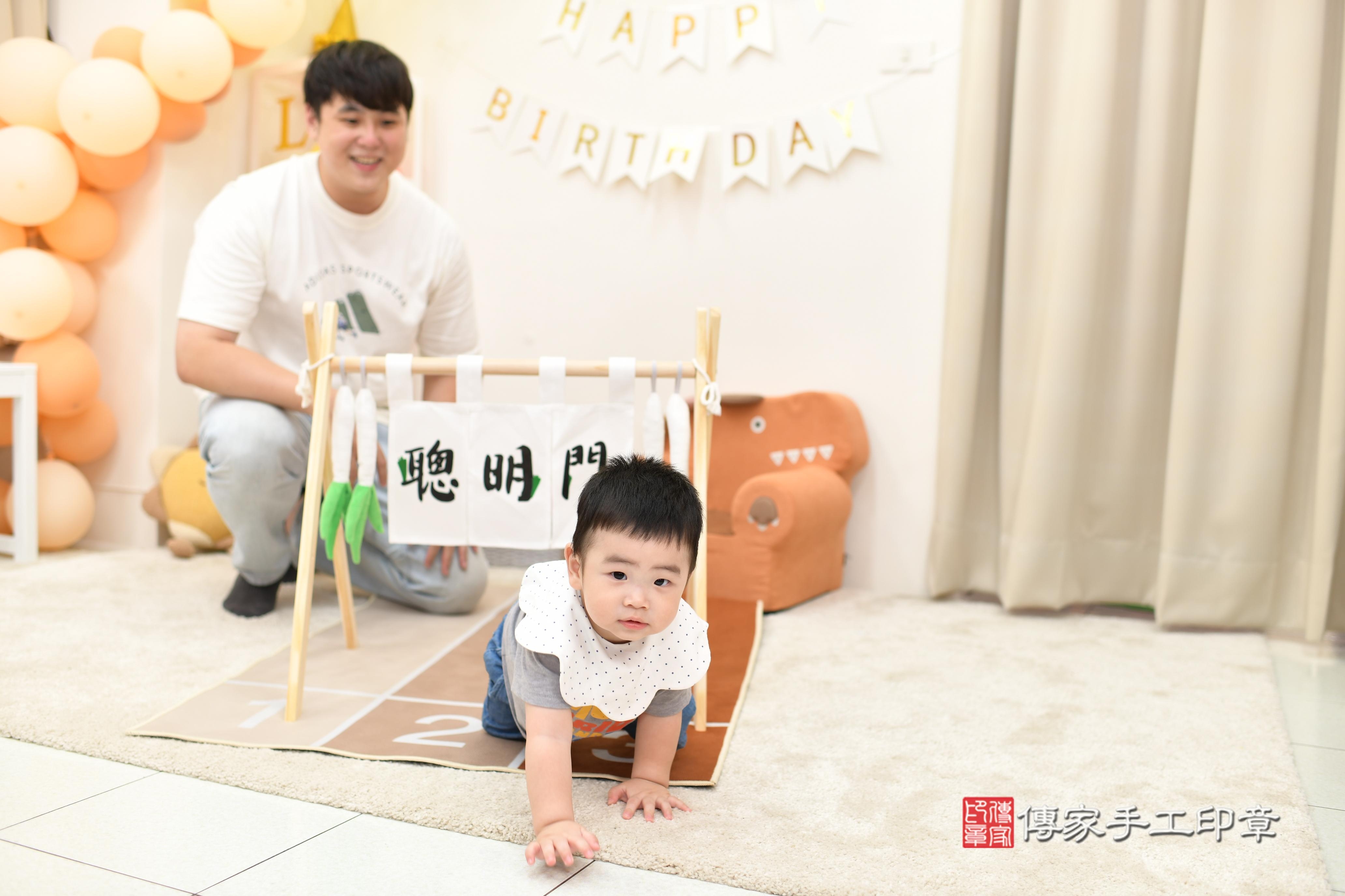 寶寶抓週趣味瞬間：命運道具大揭密！高雄市鳳山區霖霖寶貝抓周推 .....，案例照