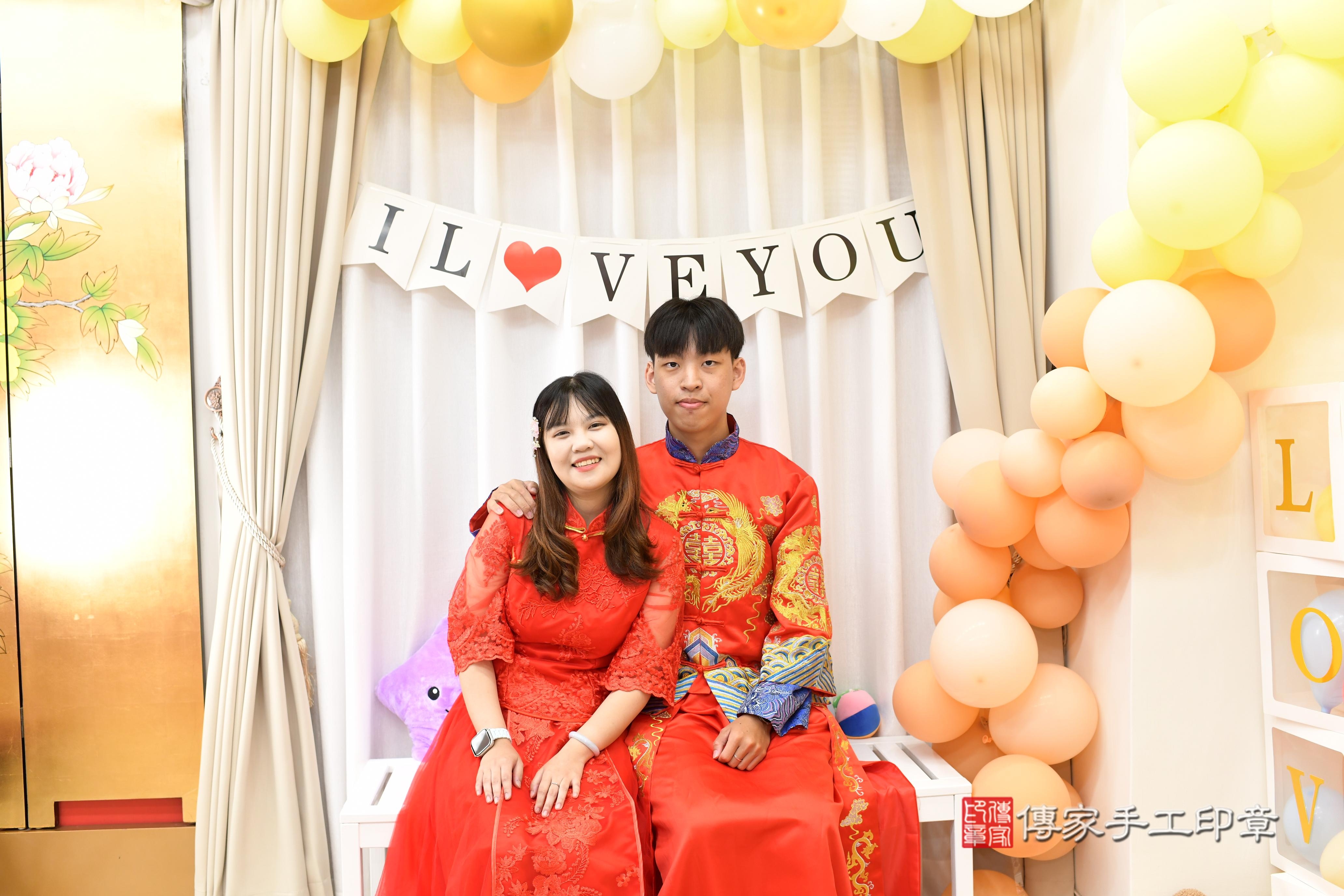 傳家手工印章高雄店、抓周、度脺、美式風會場、傳家嬰兒古禮、吉祥話、抓周道具物品24種、拍照。抓周證書。寶寶抓周、滿周歲、生日快樂、祝福