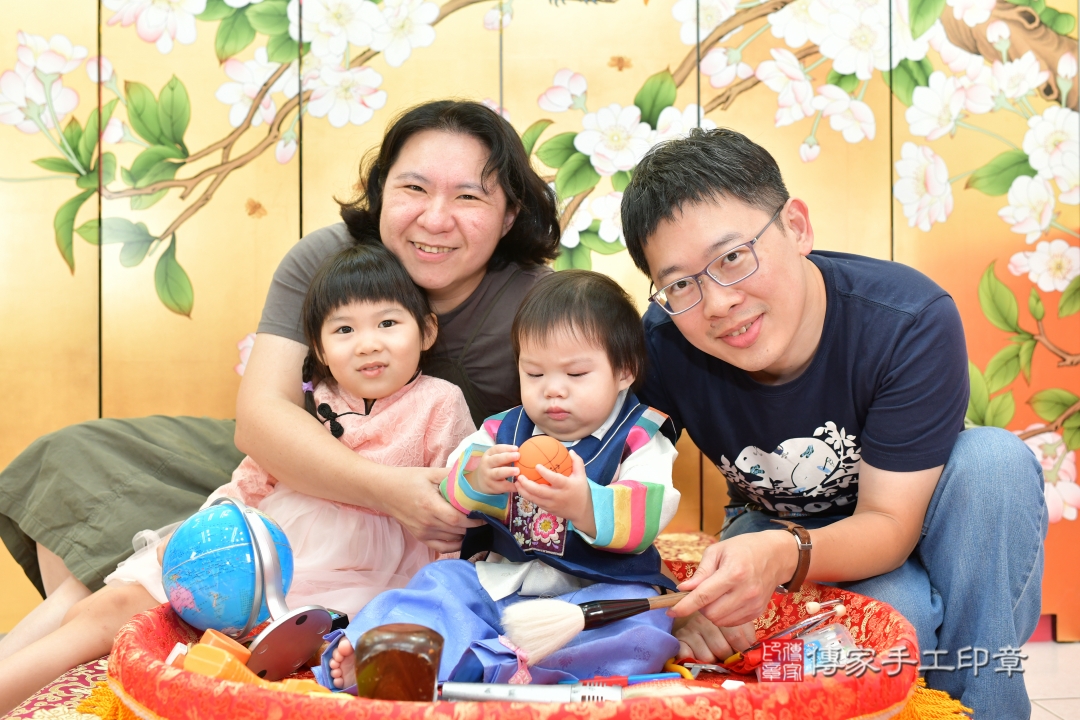 傳家手工印章台中店、抓周