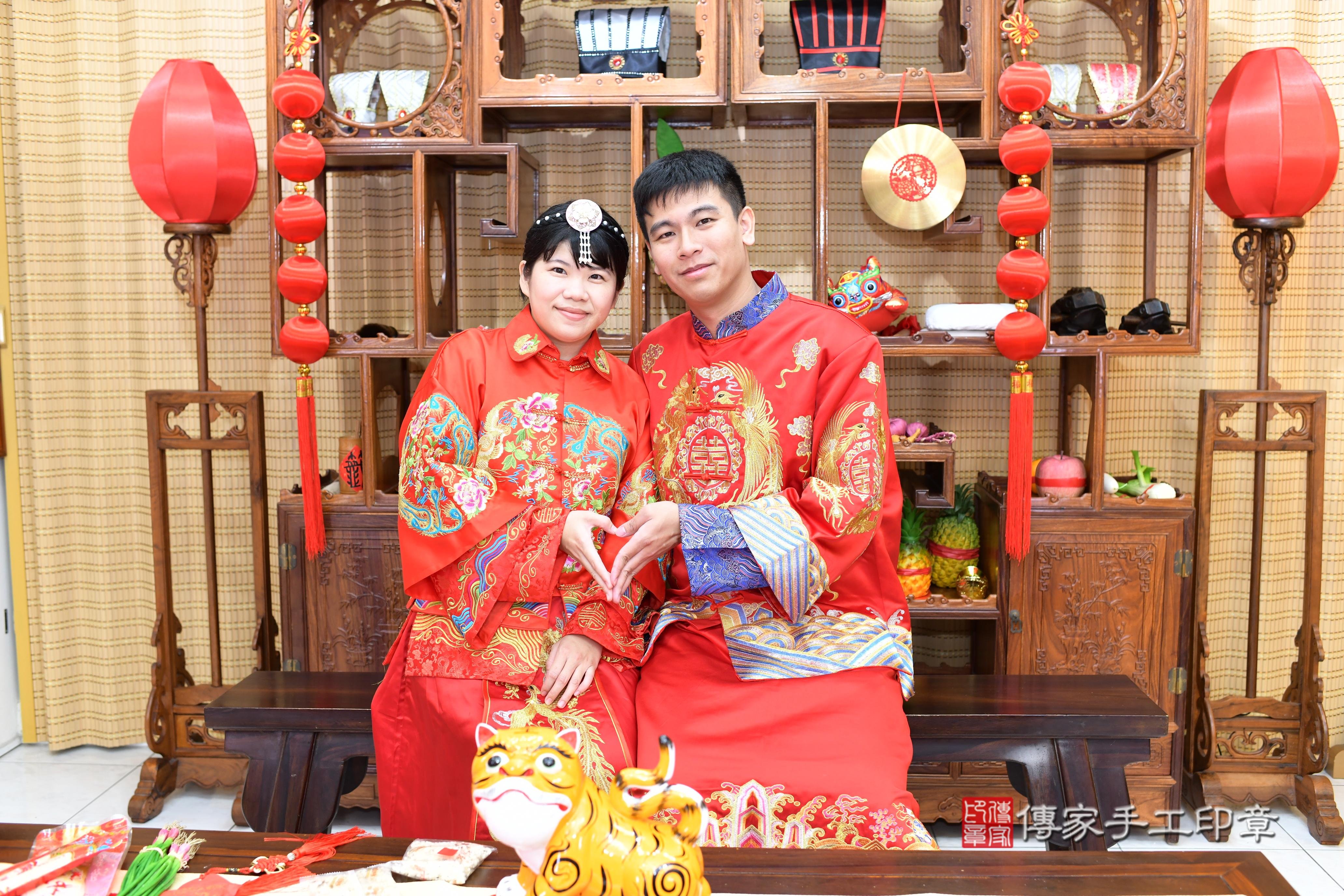 傳家手工印章高雄店、抓周、度脺、中國風會場、傳家嬰兒古禮、吉祥話、抓周道具物品24種、拍照。抓周證書。寶寶抓周、滿周歲、生日快樂、祝福