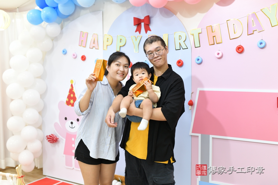 抓週儀式全紀錄：寶寶的未來小預言！台北市鈞鈞寶貝抓周推薦：傳 .....，案例照