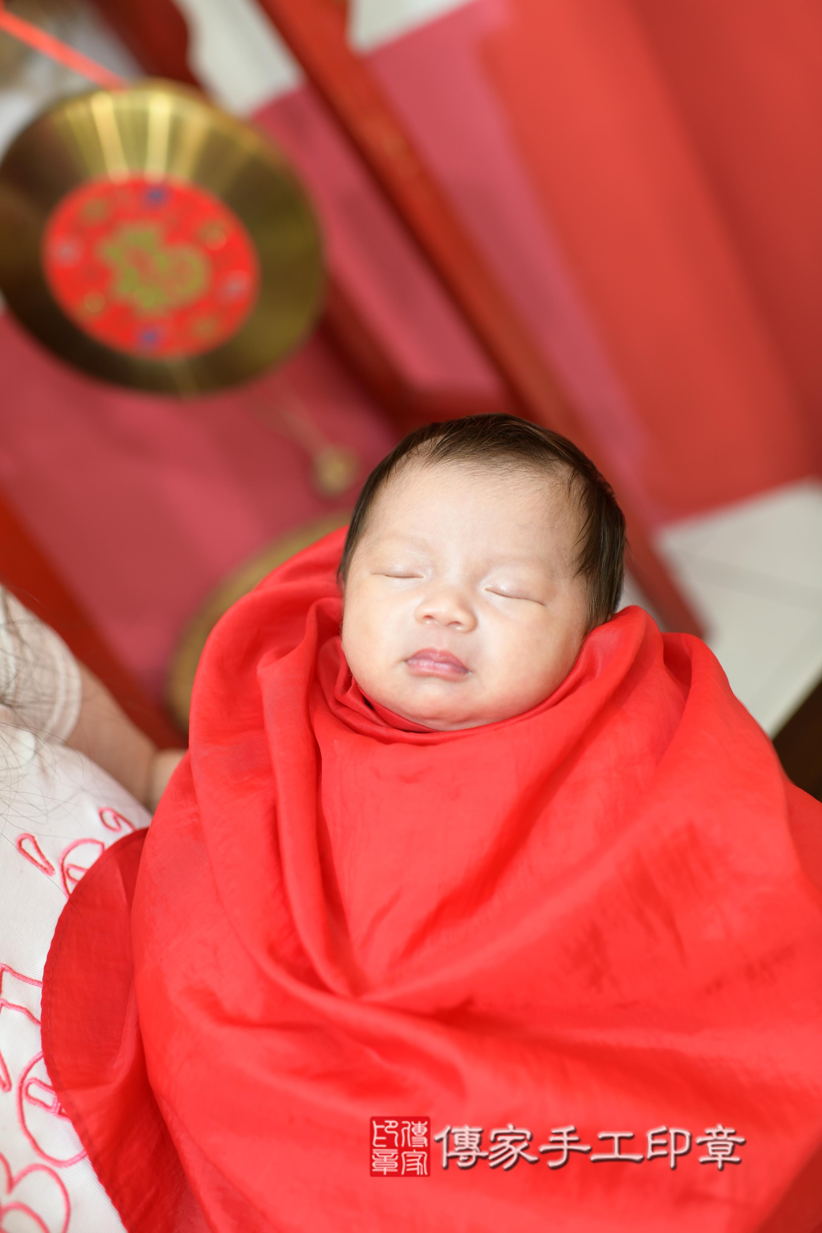 傳家手工印章高雄店、抓周、度脺、中國風會場、傳家嬰兒古禮、吉祥話、抓周道具物品24種、拍照。抓周證書。寶寶抓周、滿周歲、生日快樂、祝福 傳家手工印章高雄店、抓周、度脺、中國風會場、傳家嬰兒古禮、吉祥話、抓周道具物品24種、拍照。抓周證書。寶寶抓周、滿周歲、生日快樂、祝福