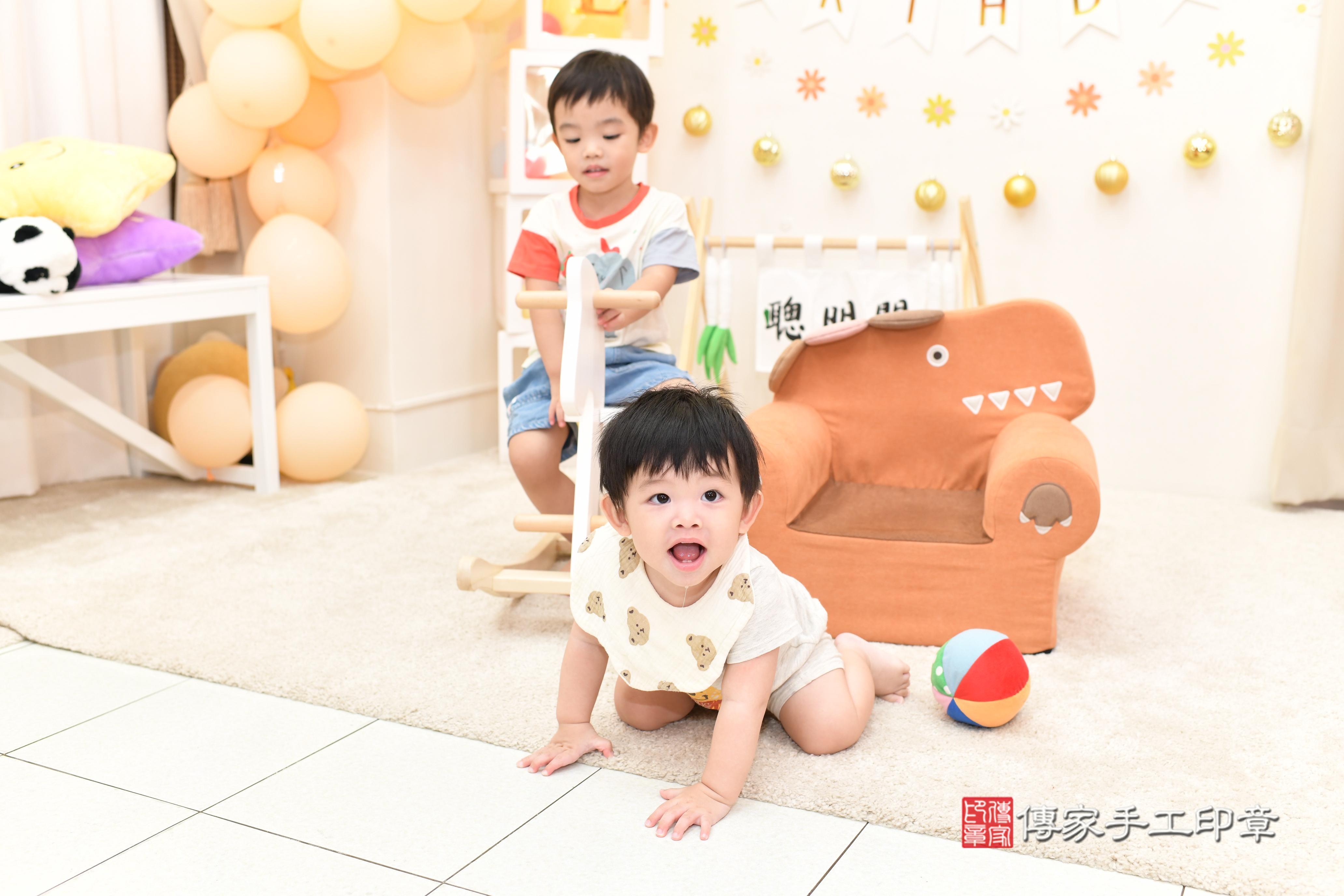 笑聲與祝福交織：抓週儀式的美好記憶！高雄市鳳山區侑侑寶貝抓周 .....，案例照