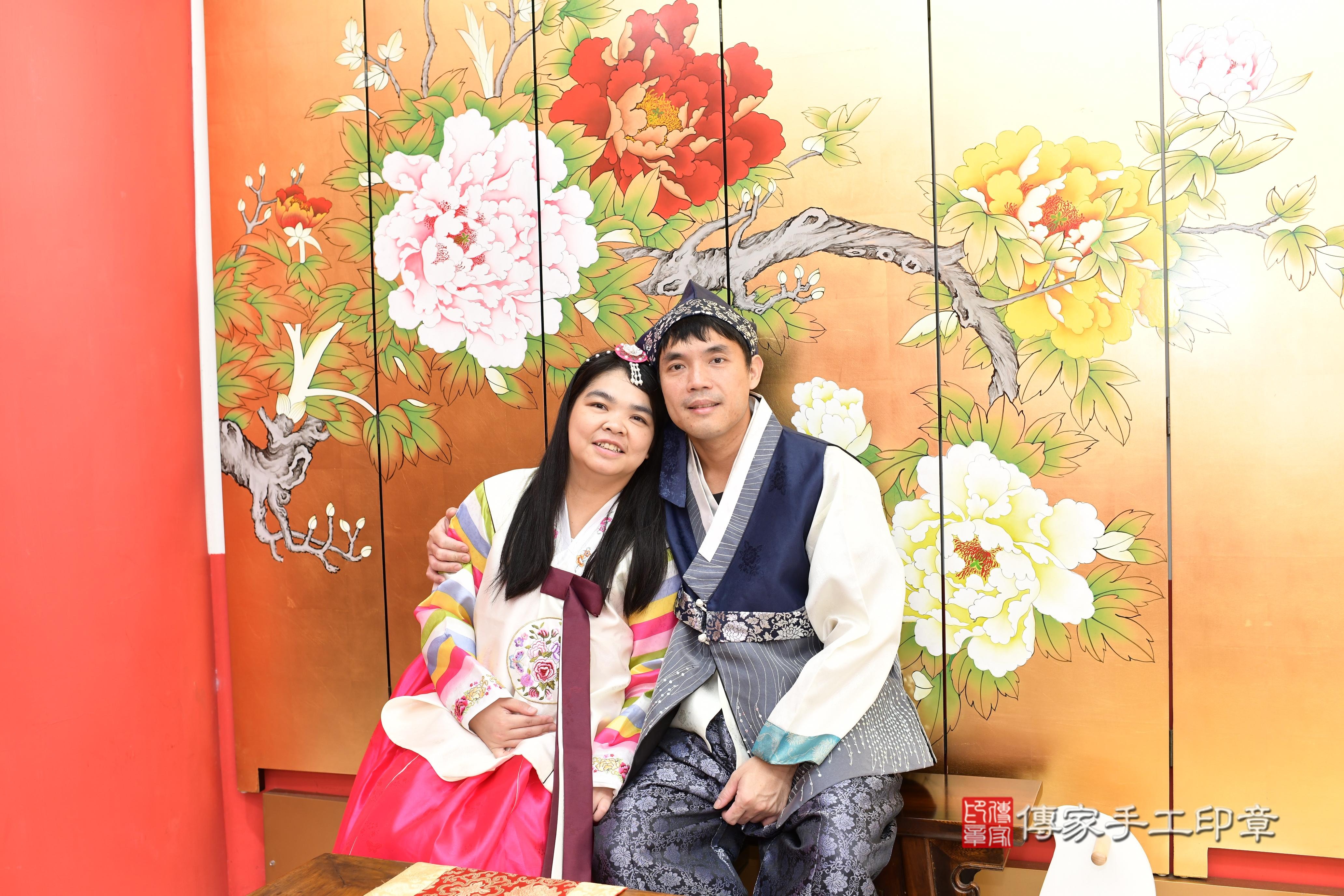 傳家手工印章高雄店、抓周、度脺、中國風會場、傳家嬰兒古禮、吉祥話、抓周道具物品24種、拍照。抓周證書。寶寶抓周、滿周歲、生日快樂、祝福