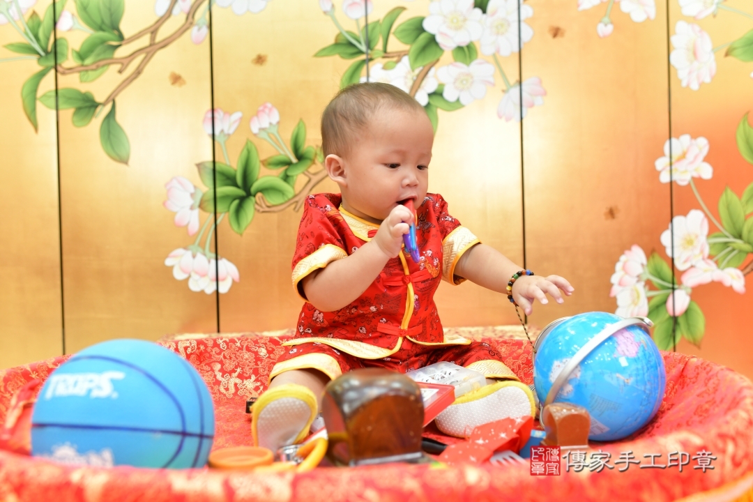 傳家手工印章台中店、抓周