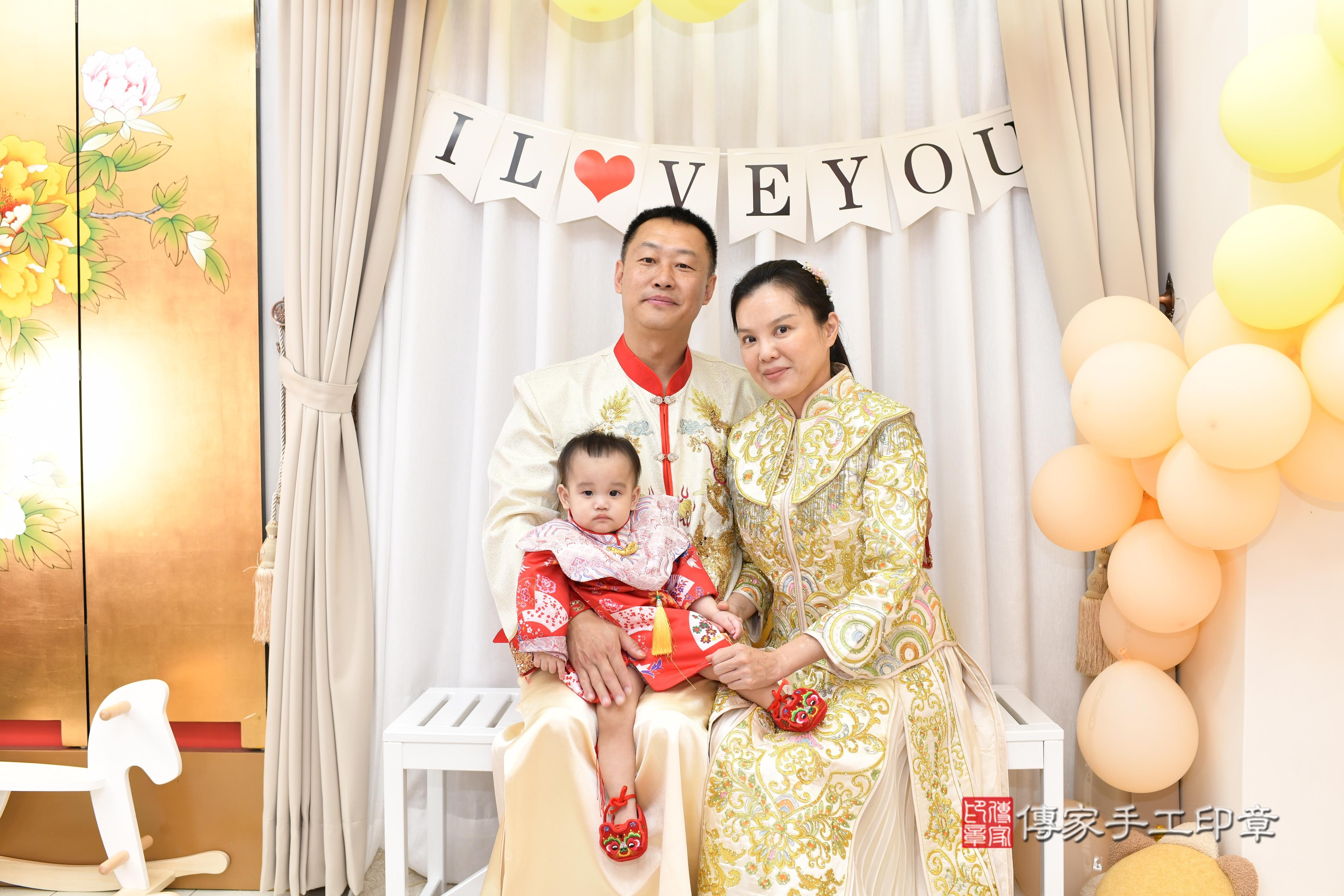 寶寶抓週趣味瞬間：命運道具大揭密！高雄市鳳山區婧婧寶貝抓周推 .....，案例照