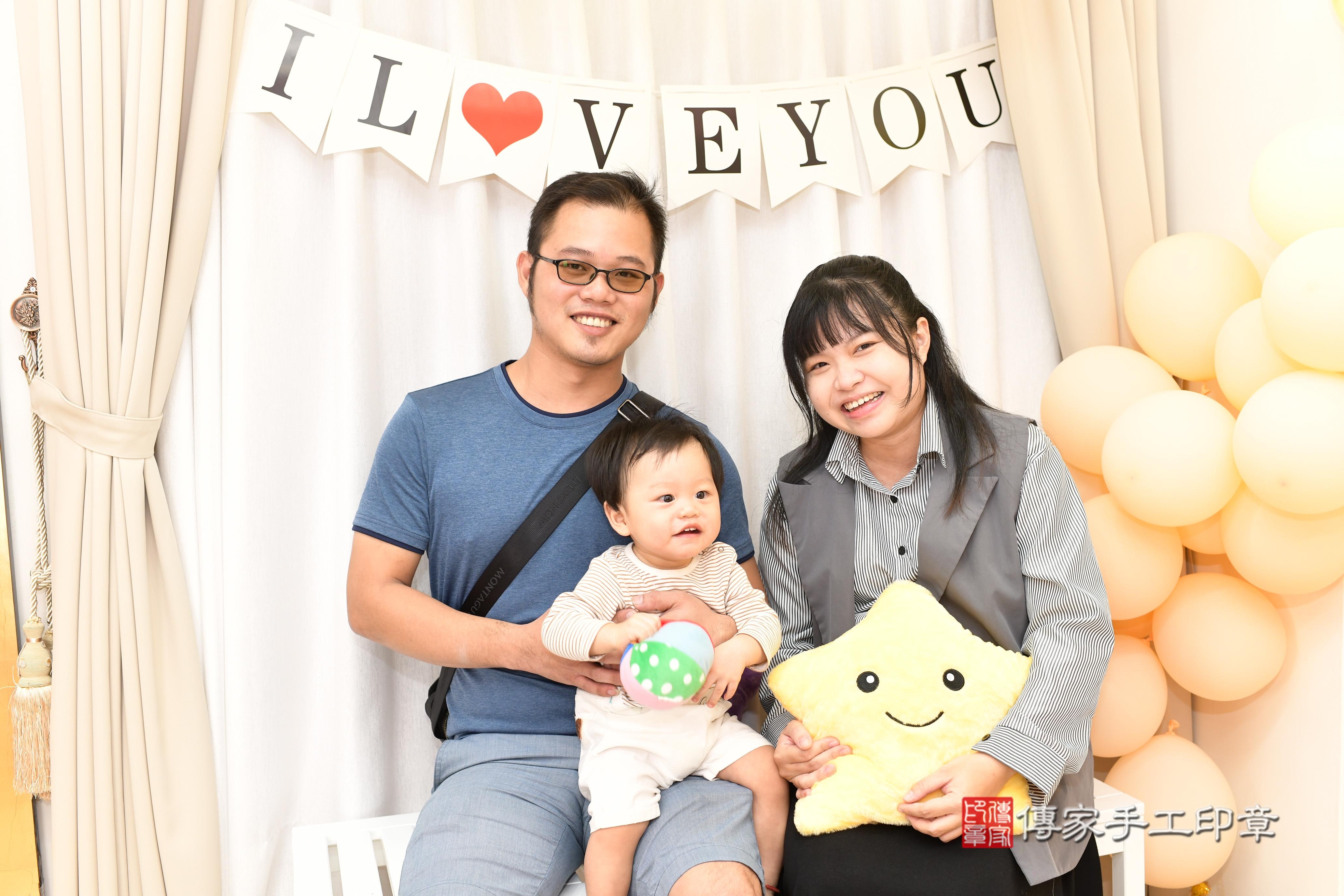 從古時傳承至今的「抓周」儀式，是寶寶滿周歲時的重要禮俗之一。 .....，案例照