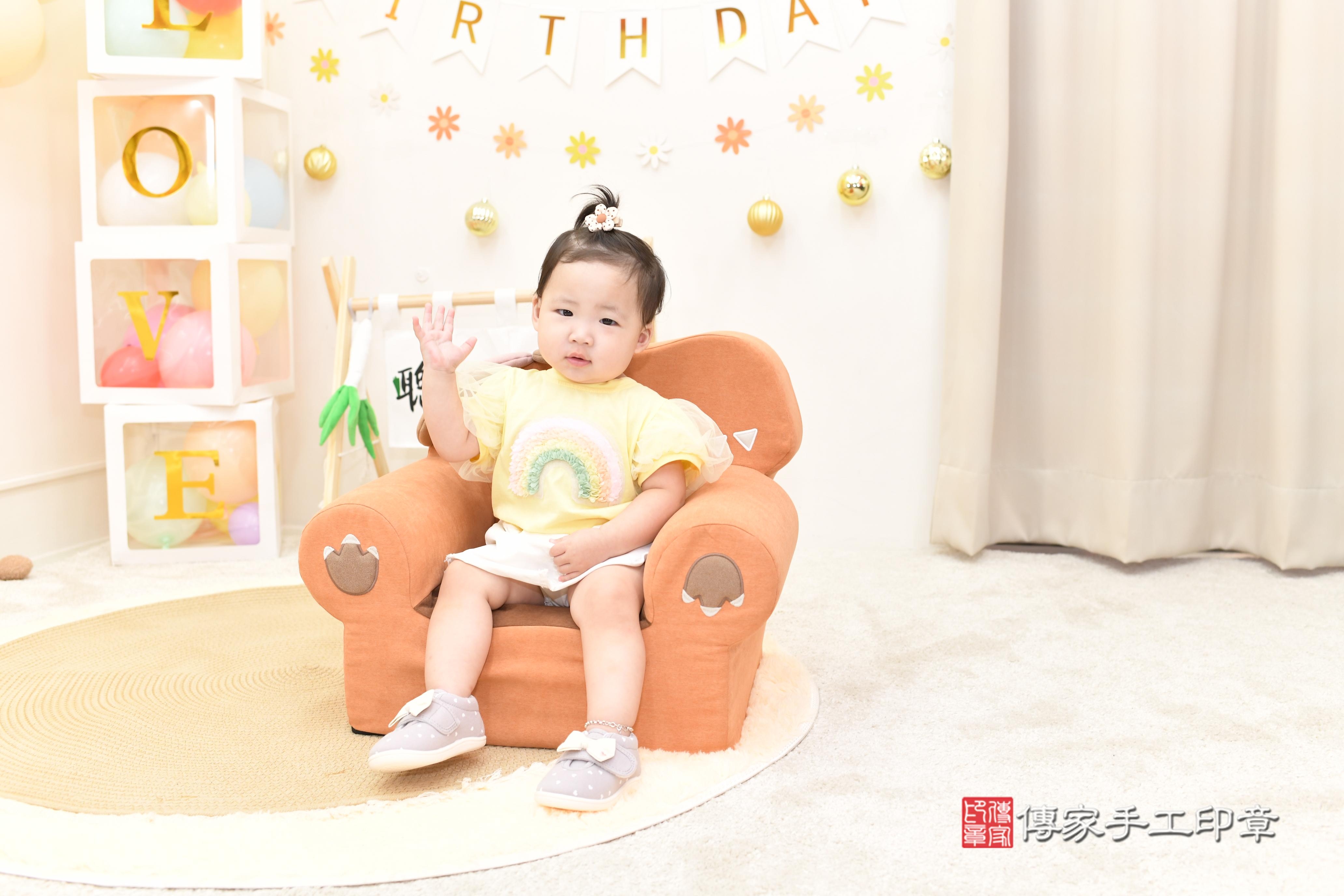 傳家手工印章高雄店、抓周、度脺、美式風會場、傳家嬰兒古禮、吉祥話、抓周道具物品24種、拍照。抓周證書。寶寶抓周、滿周歲、生日快樂、祝福 傳家手工印章高雄店、抓周、度脺、美式風會場、傳家嬰兒古禮、吉祥話、抓周道具物品24種、拍照。抓周證書。寶寶抓周、滿周歲、生日快樂、祝福