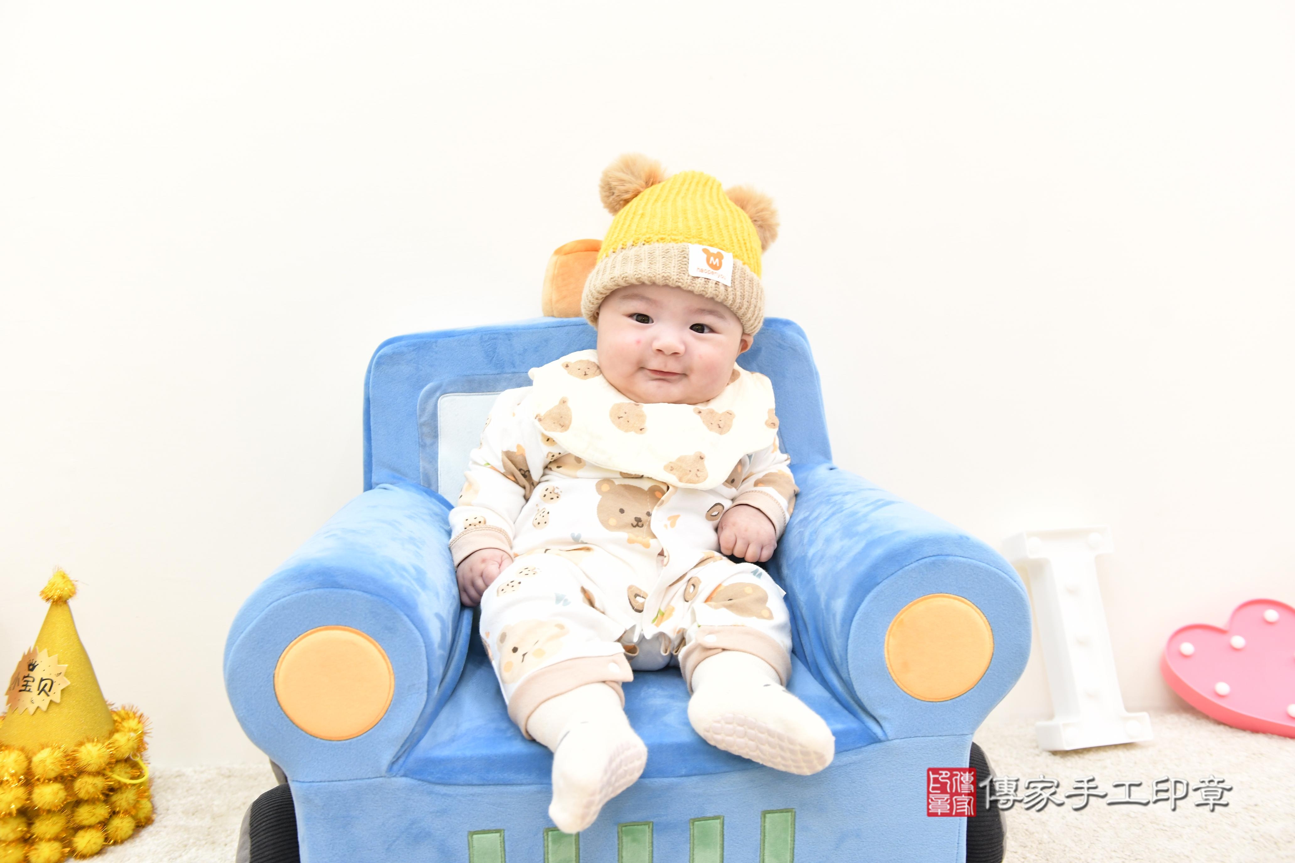 傳家手工印章台南店、抓周、度脺、中國風會場、傳家嬰兒古禮、吉祥話、抓周道具物品24種、拍照。抓周證書。寶寶抓周、滿周歲、生日快樂、祝福 傳家手工印章台南店、抓周、度脺、中國風會場、傳家嬰兒古禮、吉祥話、抓周道具物品24種、拍照。抓周證書。寶寶抓周、滿周歲、生日快樂、祝福