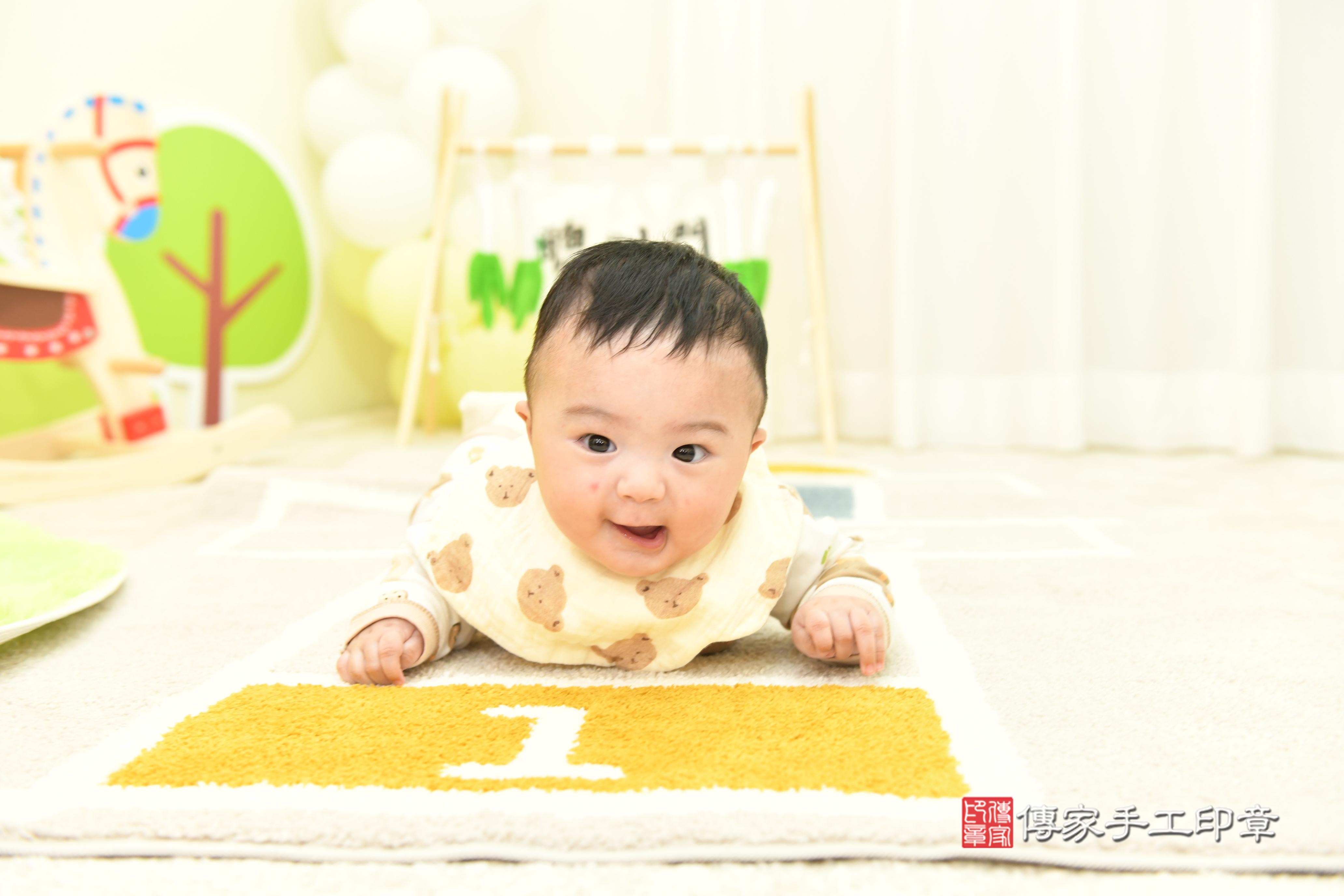 傳家手工印章台南店、抓周、度脺、中國風會場、傳家嬰兒古禮、吉祥話、抓周道具物品24種、拍照。抓周證書。寶寶抓周、滿周歲、生日快樂、祝福 傳家手工印章台南店、抓周、度脺、中國風會場、傳家嬰兒古禮、吉祥話、抓周道具物品24種、拍照。抓周證書。寶寶抓周、滿周歲、生日快樂、祝福