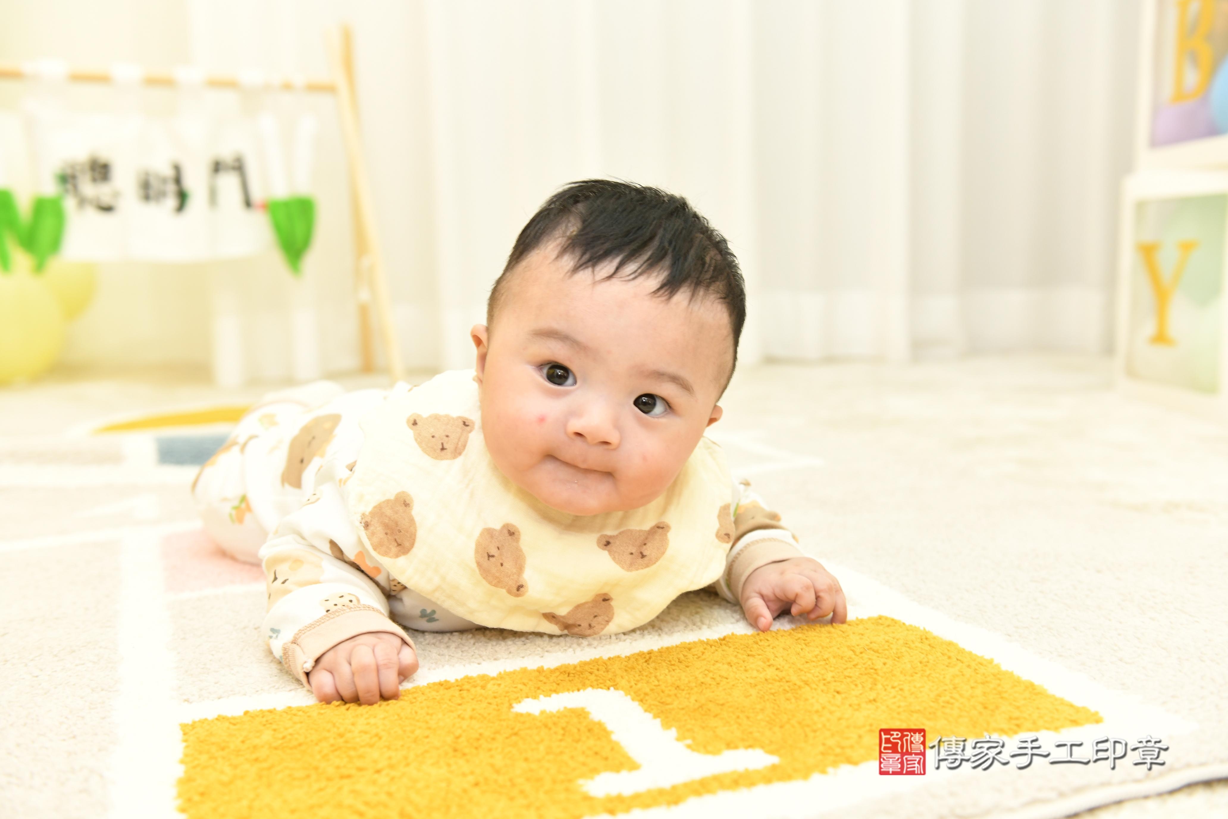 傳家手工印章台南店、抓周、度脺、中國風會場、傳家嬰兒古禮、吉祥話、抓周道具物品24種、拍照。抓周證書。寶寶抓周、滿周歲、生日快樂、祝福 傳家手工印章台南店、抓周、度脺、中國風會場、傳家嬰兒古禮、吉祥話、抓周道具物品24種、拍照。抓周證書。寶寶抓周、滿周歲、生日快樂、祝福