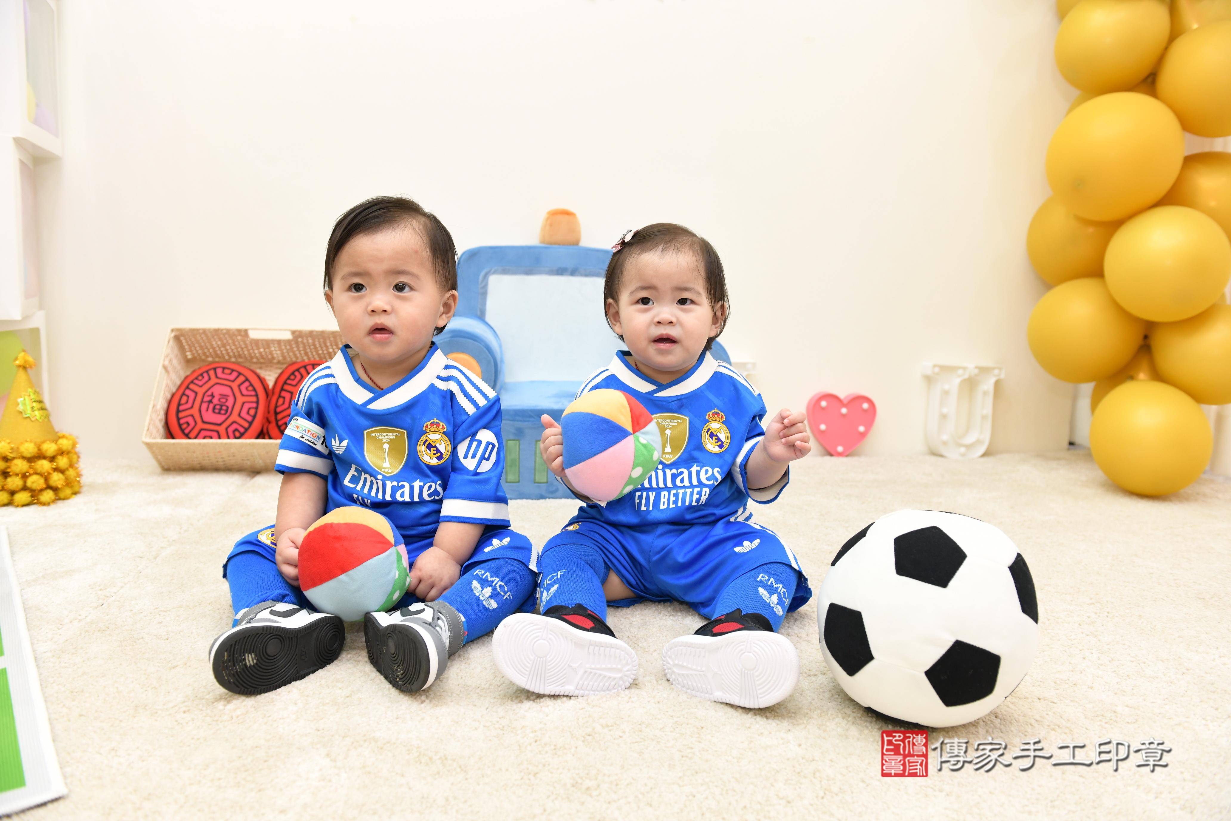 小手大未來，抓週儀式精彩呈現！台南市永康區程程&亞亞雙胞胎寶 .....，案例照