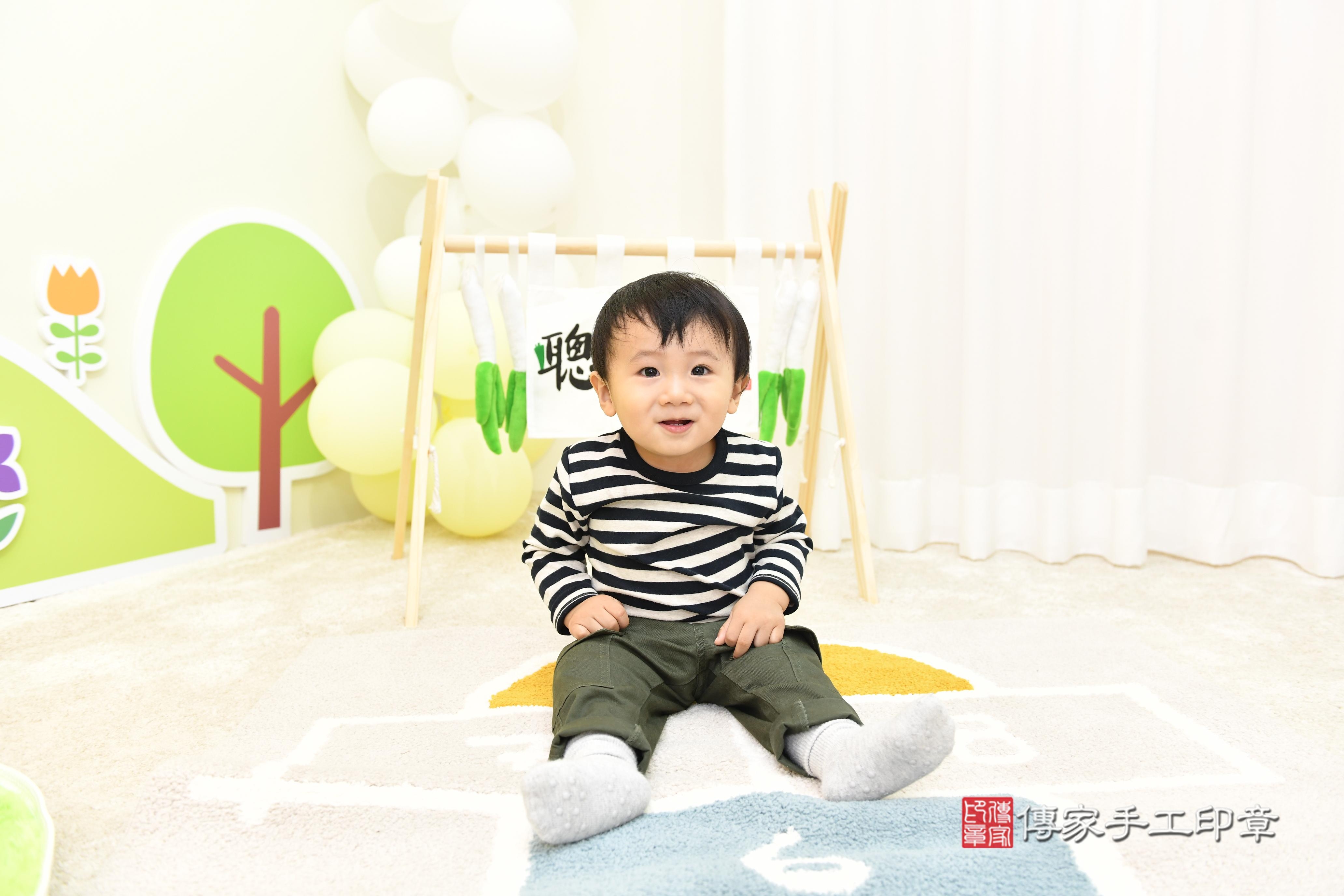 傳家手工印章台南店、抓周、度脺、美式風會場、傳家嬰兒古禮、吉祥話、抓周道具物品24種、拍照。抓周證書。寶寶抓周、滿周歲、生日快樂、祝福 傳家手工印章台南店、抓周、度脺、美式風會場、傳家嬰兒古禮、吉祥話、抓周道具物品24種、拍照。抓周證書。寶寶抓周、滿周歲、生日快樂、祝福