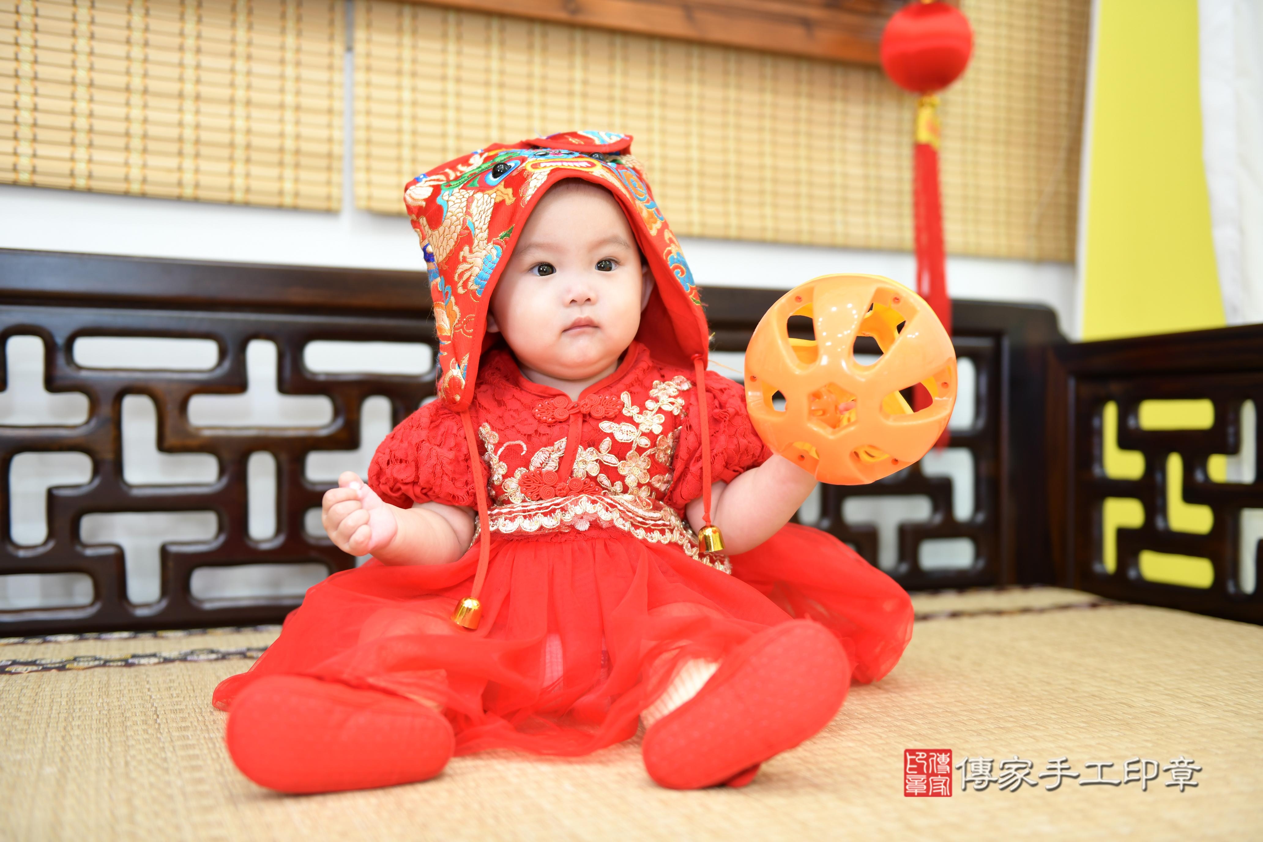 傳家手工印章台南店、抓周、度脺、美式風會場、傳家嬰兒古禮、吉祥話、抓周道具物品24種、拍照。抓周證書。寶寶抓周、滿周歲、生日快樂、祝福 傳家手工印章台南店、抓周、度脺、美式風會場、傳家嬰兒古禮、吉祥話、抓周道具物品24種、拍照。抓周證書。寶寶抓周、滿周歲、生日快樂、祝福