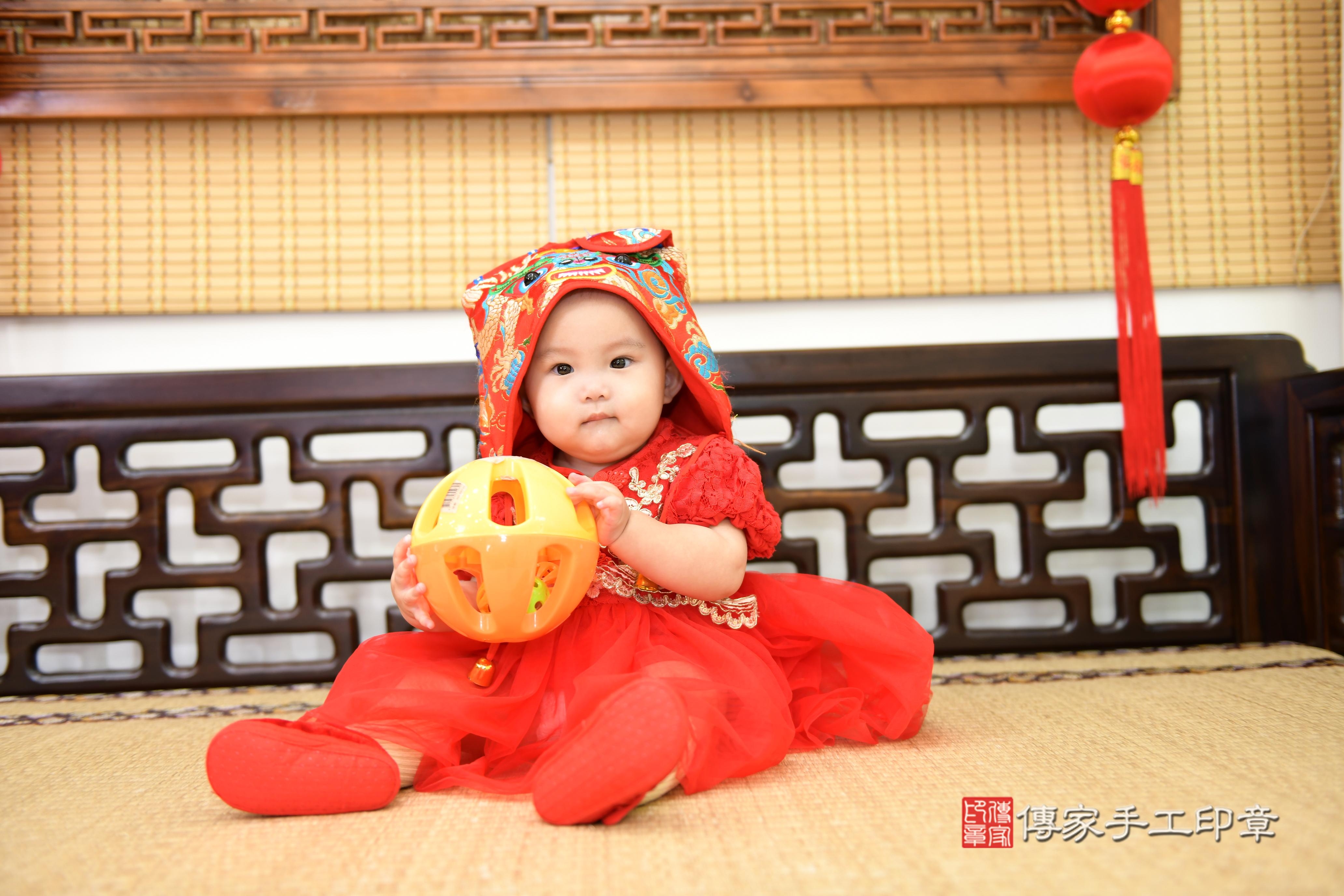 傳家手工印章台南店、抓周、度脺、美式風會場、傳家嬰兒古禮、吉祥話、抓周道具物品24種、拍照。抓周證書。寶寶抓周、滿周歲、生日快樂、祝福 傳家手工印章台南店、抓周、度脺、美式風會場、傳家嬰兒古禮、吉祥話、抓周道具物品24種、拍照。抓周證書。寶寶抓周、滿周歲、生日快樂、祝福