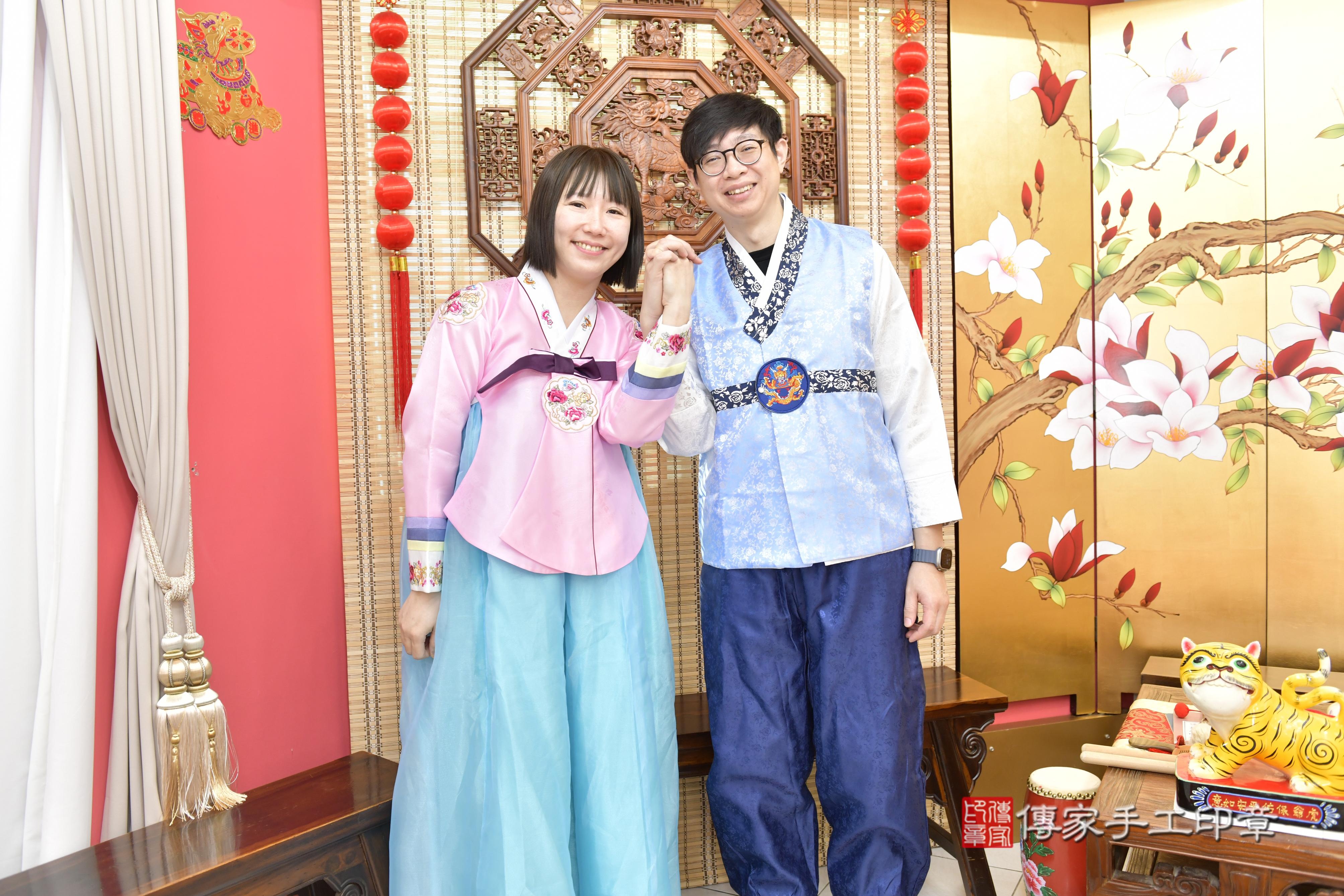 傳家手工印章新竹店、抓周、度脺、中國風會場、傳家嬰兒古禮、吉祥話、抓周道具物品24種、拍照。抓周證書。寶寶抓周、滿周歲、生日快樂、祝福