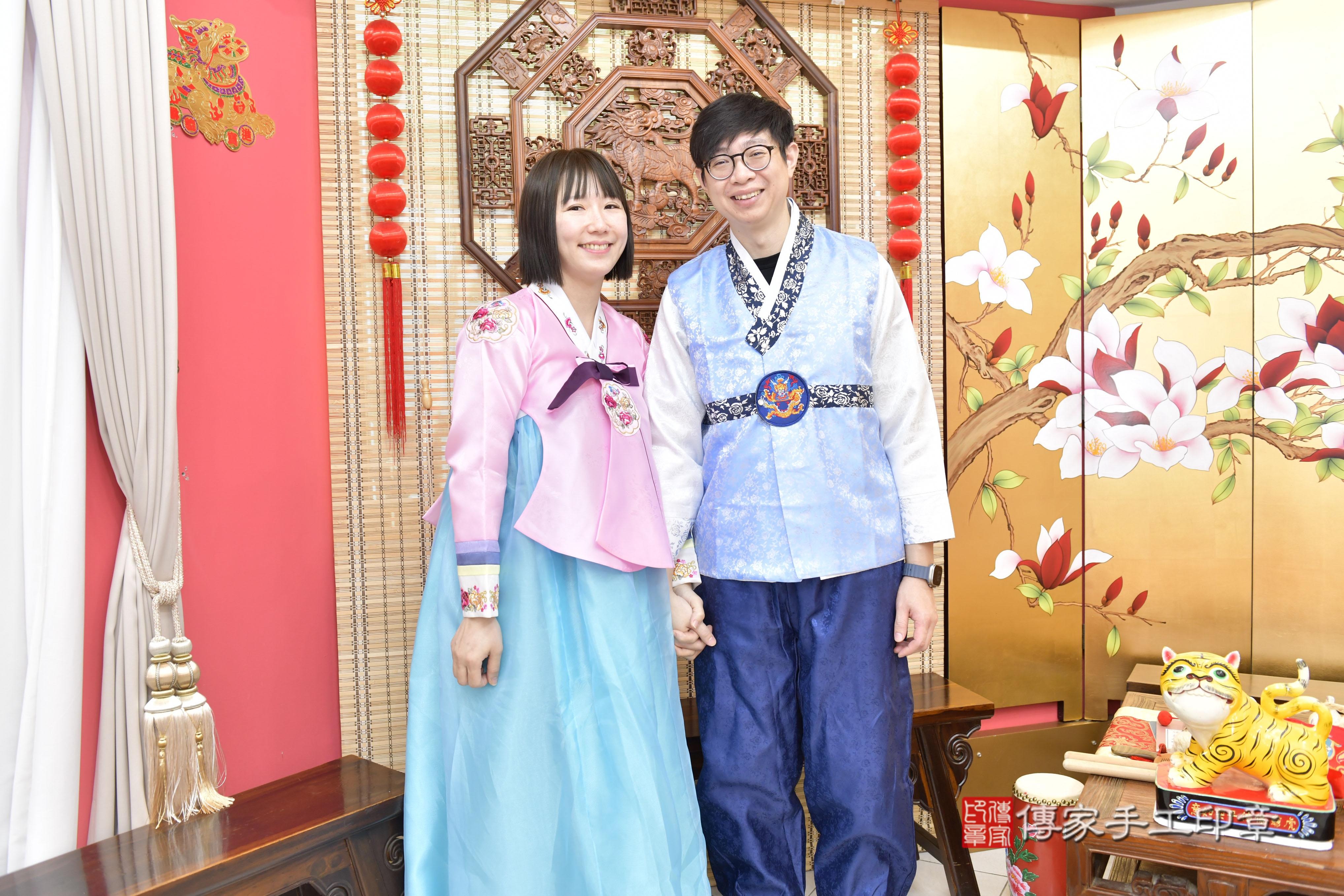 傳家手工印章新竹店、抓周、度脺、中國風會場、傳家嬰兒古禮、吉祥話、抓周道具物品24種、拍照。抓周證書。寶寶抓周、滿周歲、生日快樂、祝福