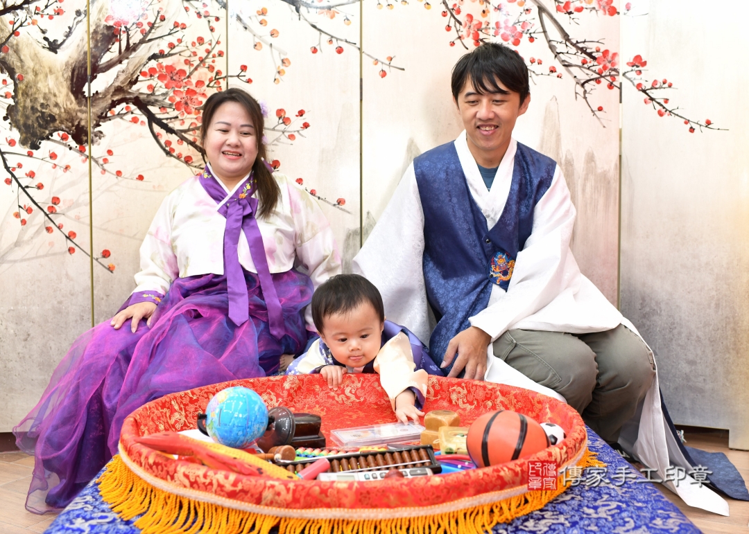 傳家手工印章台北店、抓周