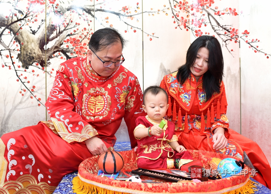 傳家手工印章台北店、抓周