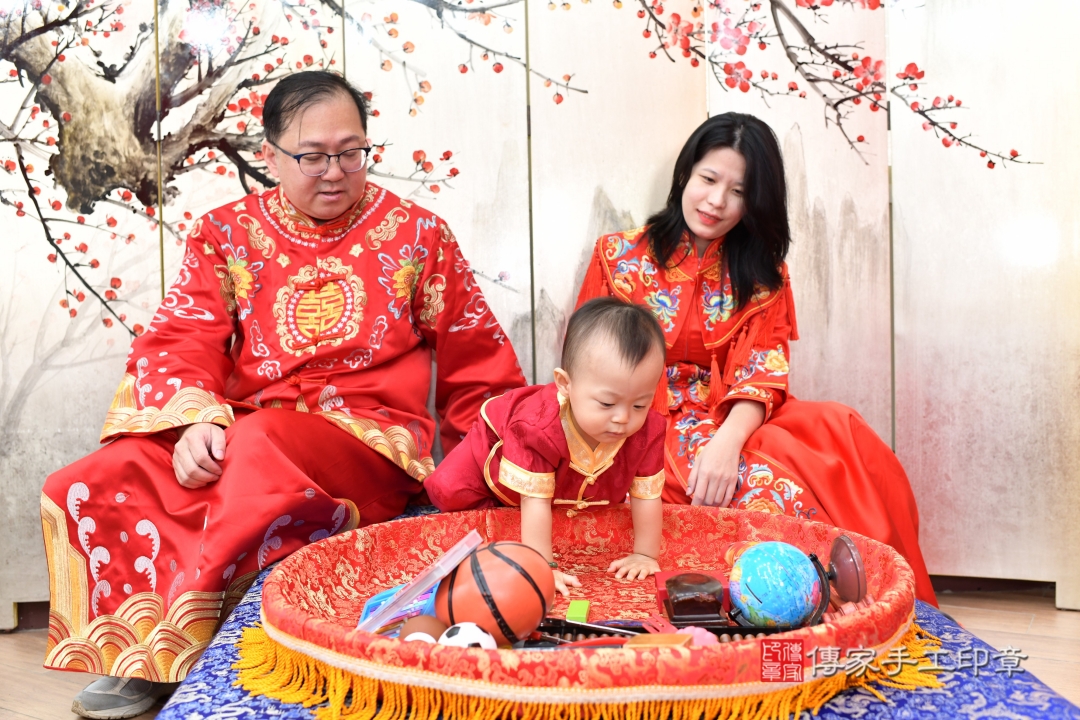 傳家手工印章台北店、抓周