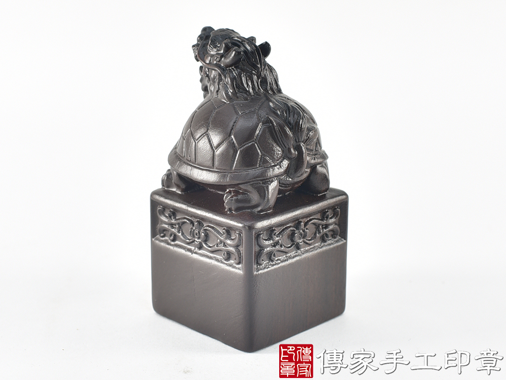 頂級黑檀木精雕龍龜廟章:廟章、神明印章、大印章 (尺寸4.5x4.5x9公分) 3.jpg