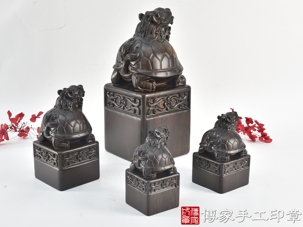 頂級黑檀木精雕龍龜廟章:廟章、神明印章、大印章 (尺寸4.5x4.5x9公分) 4.jpg