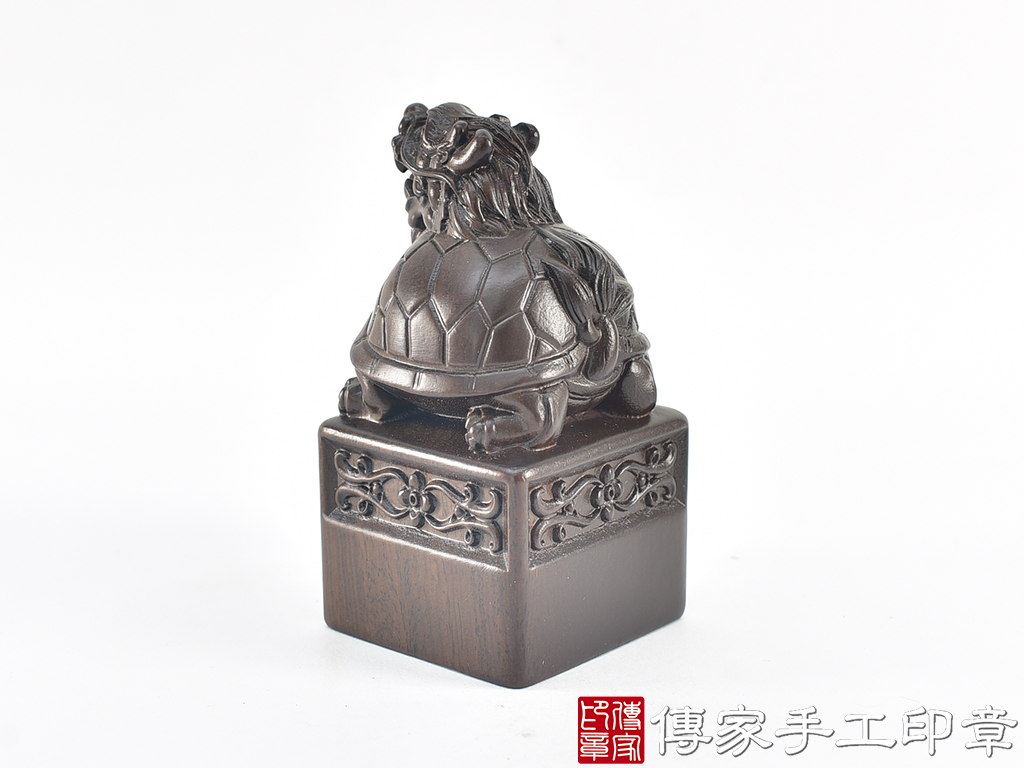 頂級黑檀木精雕龍龜廟章:廟章、神明印章、大印章 (尺寸6.3x6.3x12公分) 3.jpg