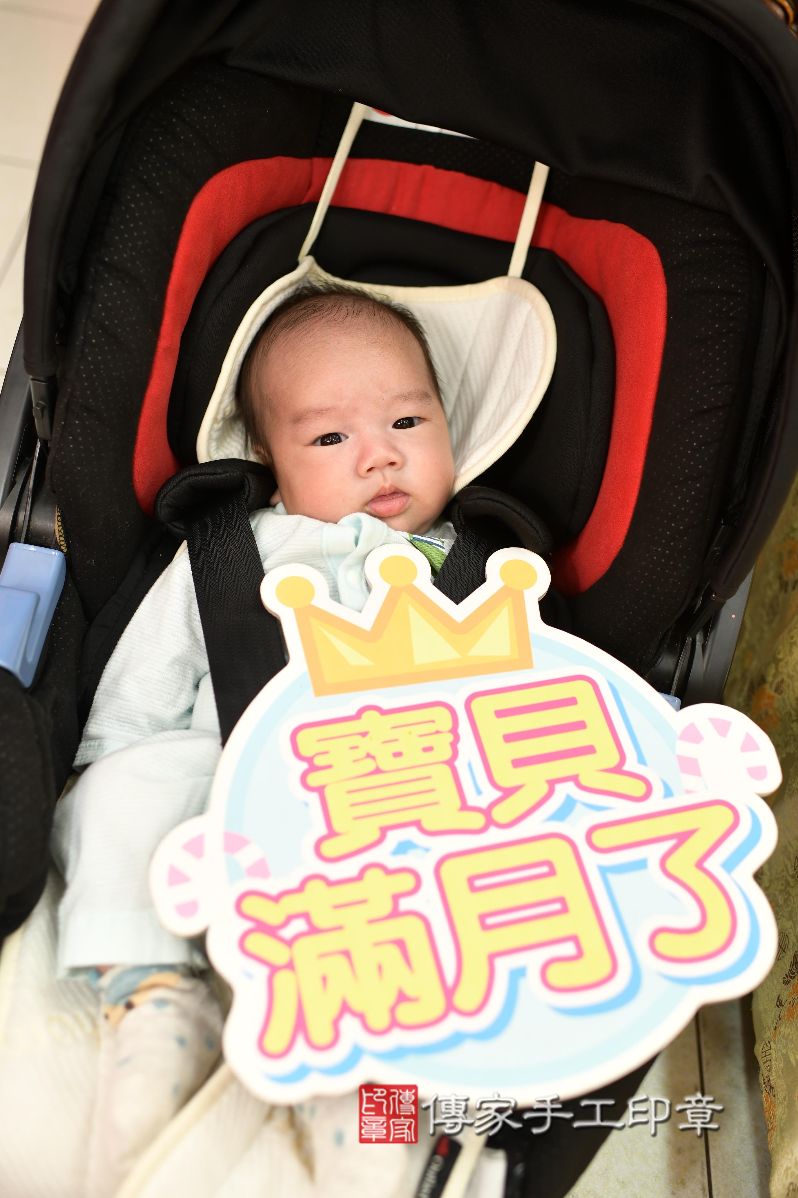 傳家手工印章高雄店、抓周、度脺、中國風會場、傳家嬰兒古禮、吉祥話、抓周道具物品24種、拍照。抓周證書。寶寶抓周、滿周歲、生日快樂、祝福