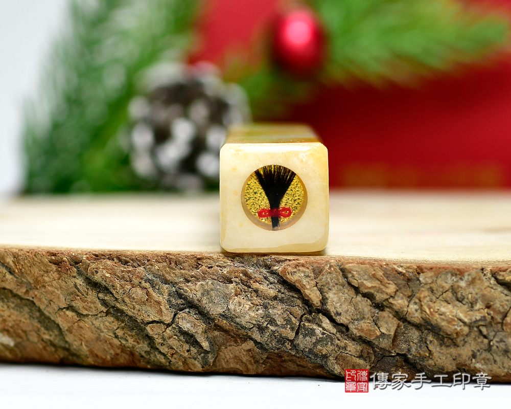 金光閃閃 新疆黃玉發財印章 胎毛章 傳家手工印章新竹店115.1.31 金光閃閃 新疆黃玉發財印章 胎毛章 傳家手工印章新竹店115.1.31