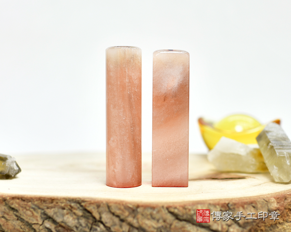 雲霧般溫潤色調-粉紅彩虹玉臍帶胎毛印章 傳家印章新竹店115.1.30 雲霧般溫潤色調-粉紅彩虹玉臍帶胎毛印章 傳家印章新竹店115.1.30