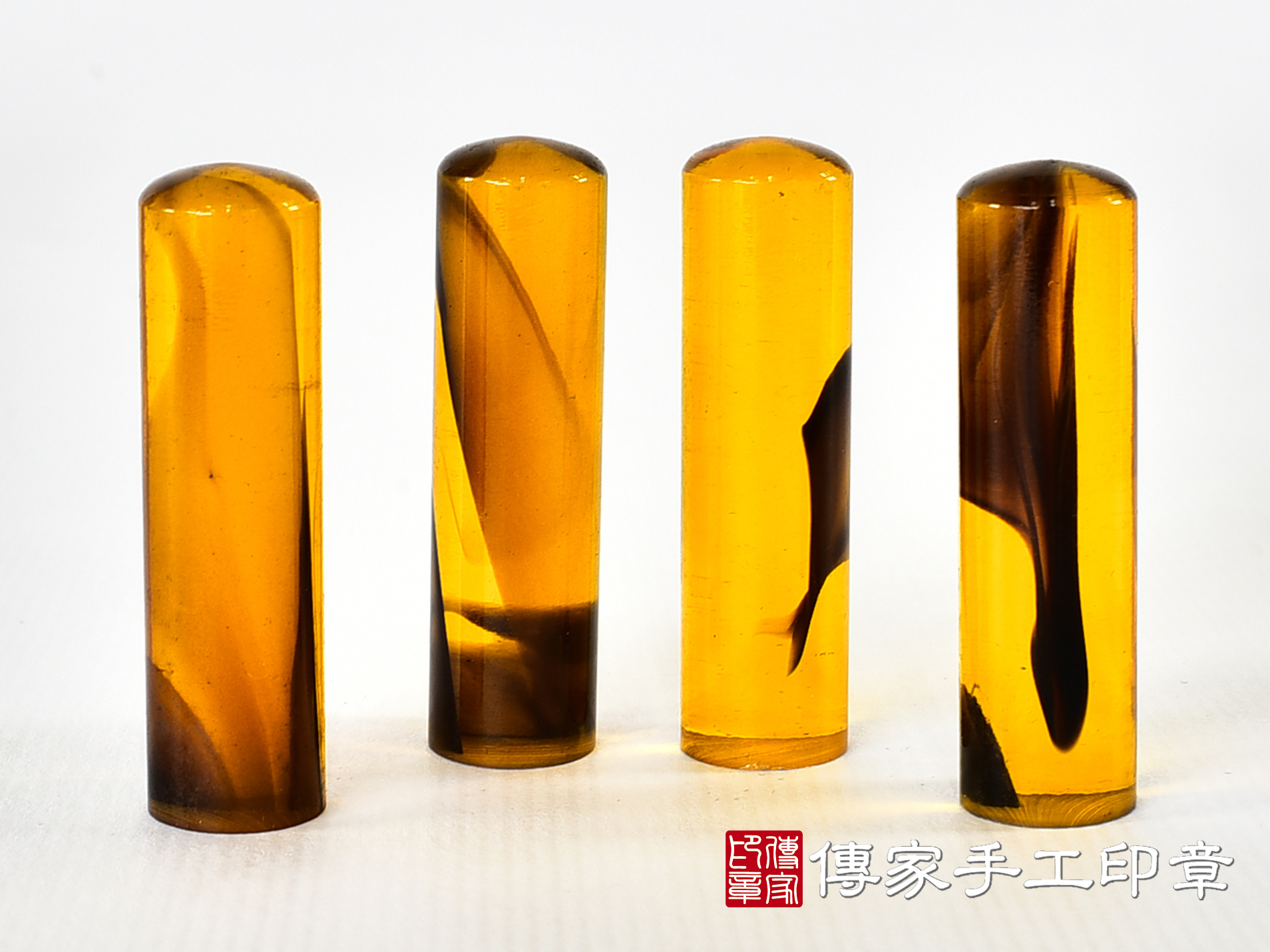 透明壓克力印章-仿琥珀系列 (4分圓章-直徑1.2公分,高度4.5公分) 1.jpg