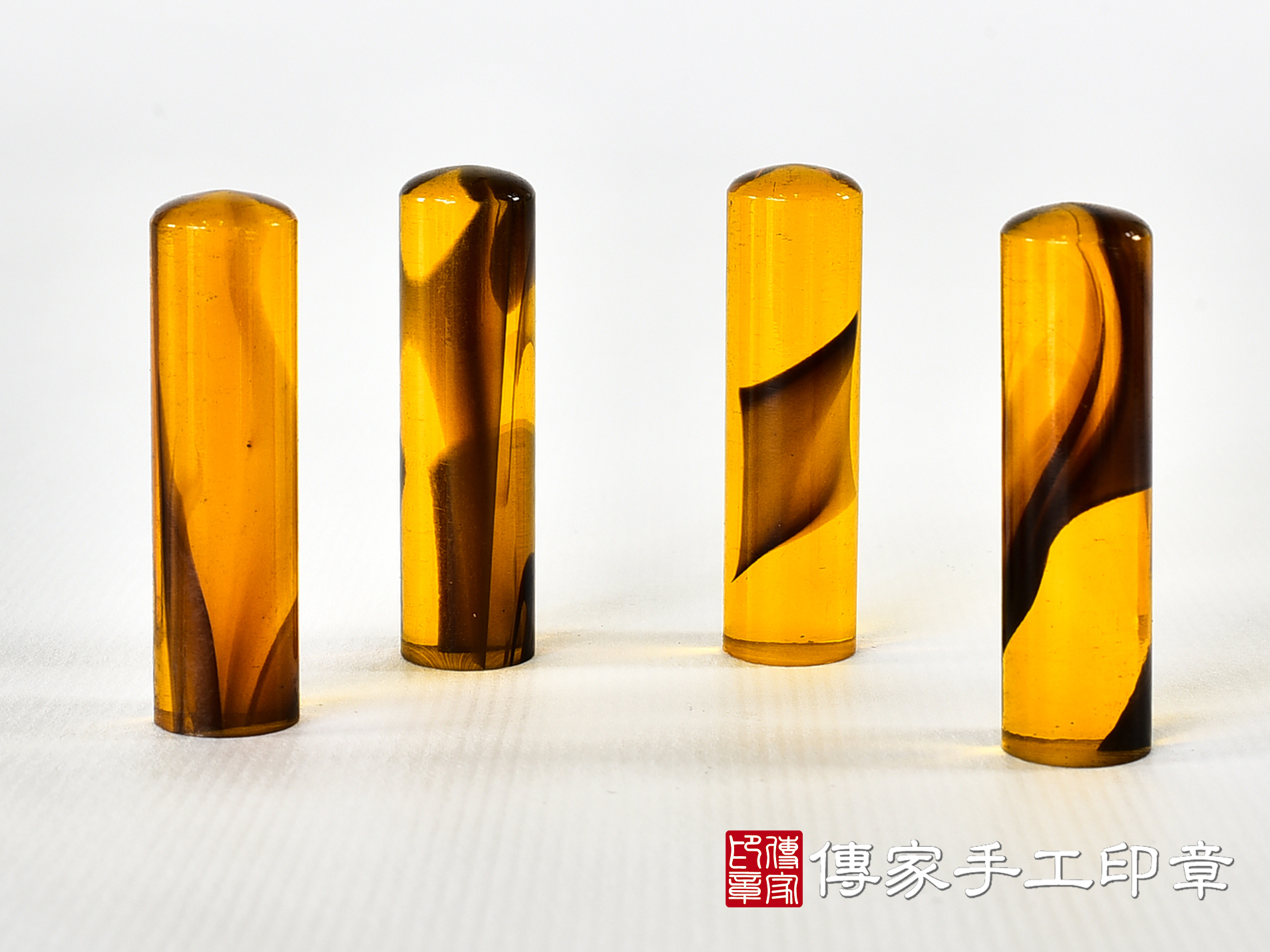 透明壓克力印章-仿琥珀系列 (4分圓章-直徑1.2公分,高度4.5公分) 3.jpg