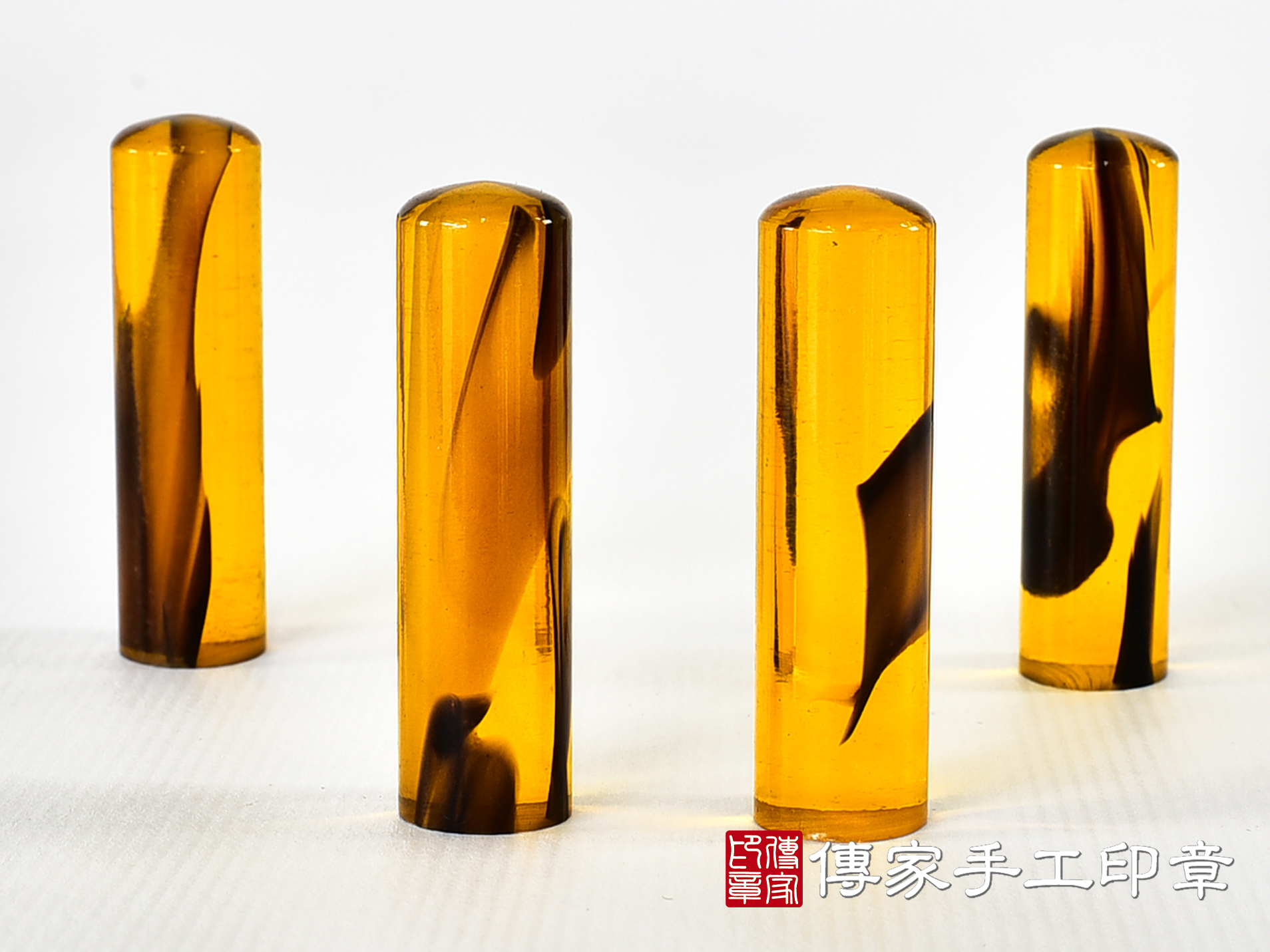 透明壓克力印章-仿琥珀系列 (4分圓章-直徑1.2公分,高度4.5公分) 4.jpg