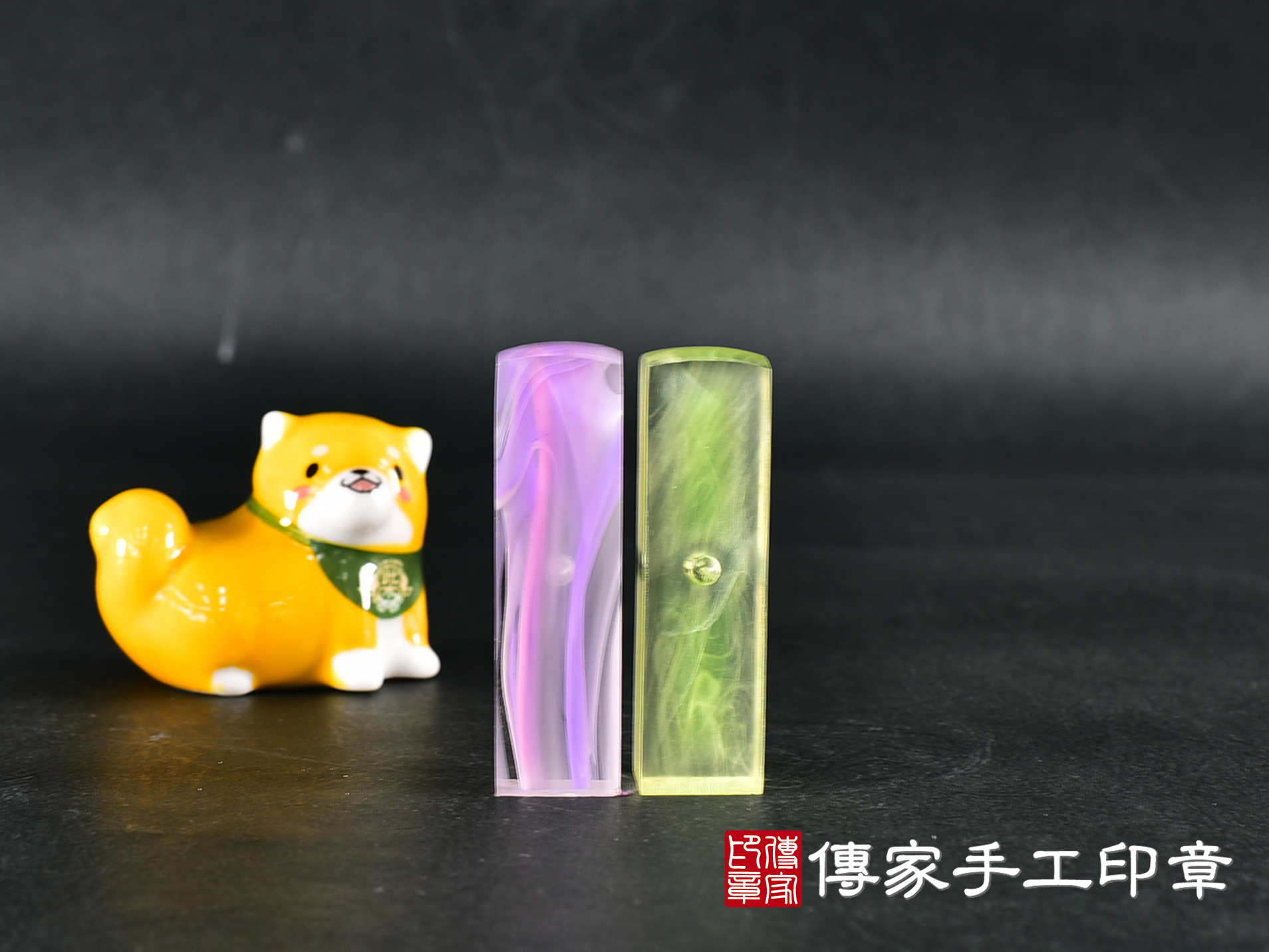 透明壓克力印章-紫色、螢光綠 (5分方章-1.5公分,高度6公分) 1.jpg