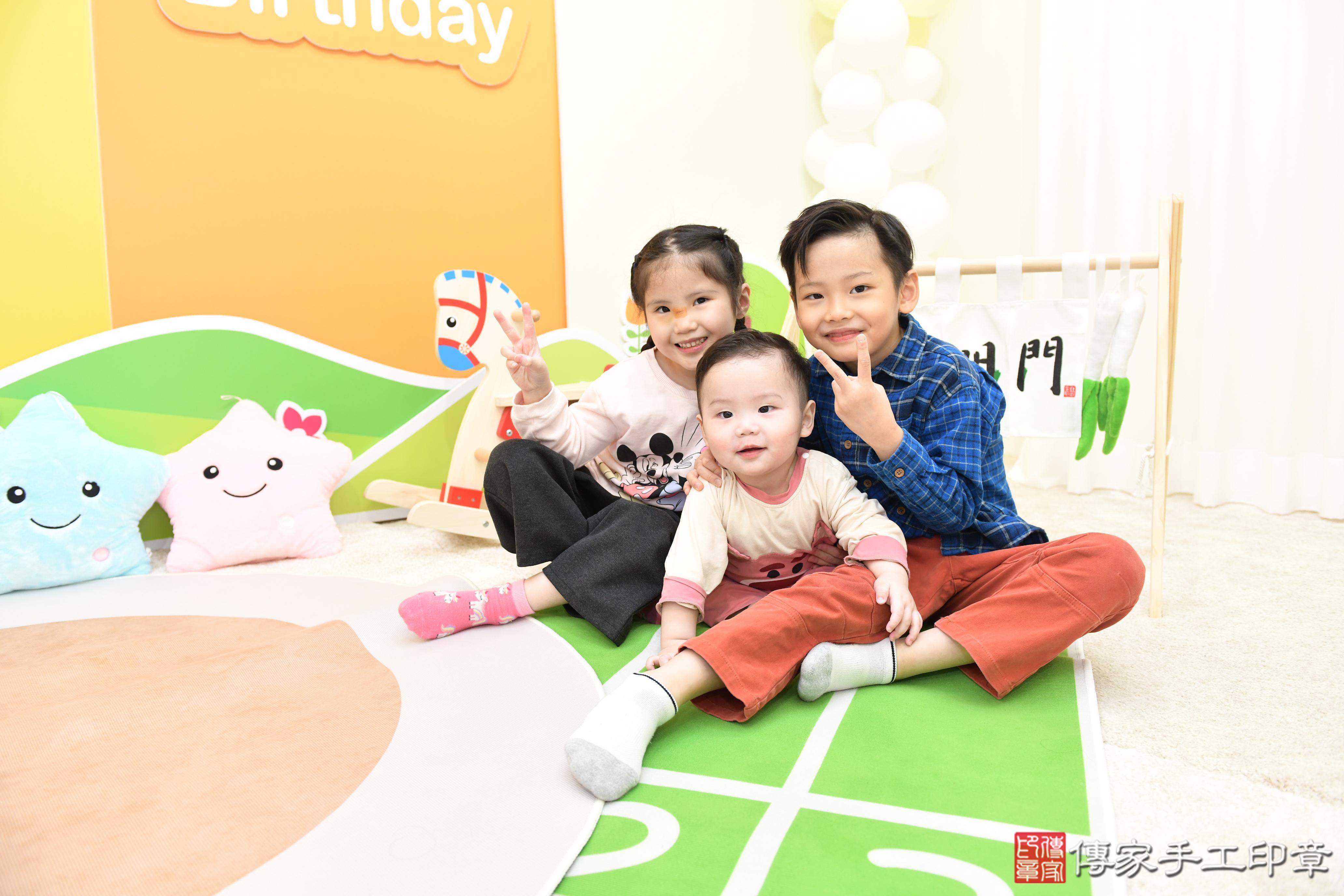 一歲抓週，百般祝福圍繞！台南市永康區翔翔寶貝抓周推薦：傳家台 .....，案例照