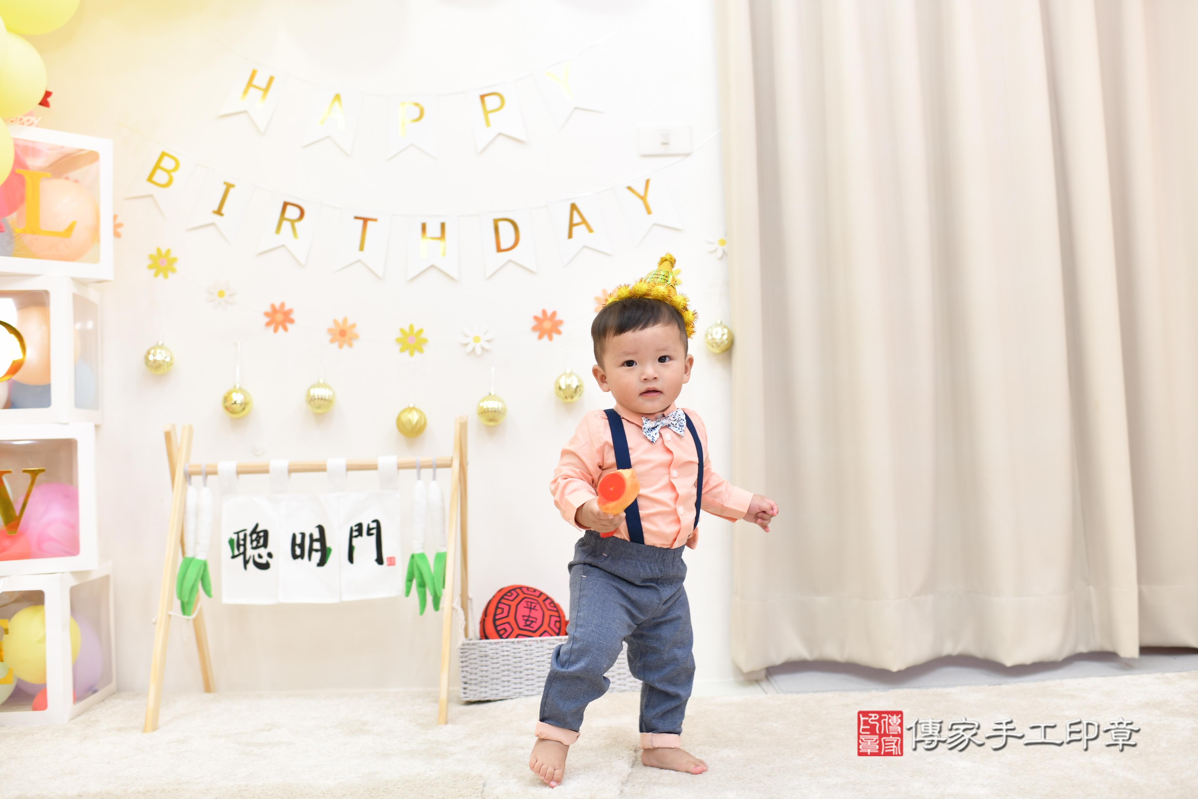 寶寶抓週：首次選擇的人生啟航時刻！高雄市鳳山區軒軒寶貝抓周推 .....，案例照