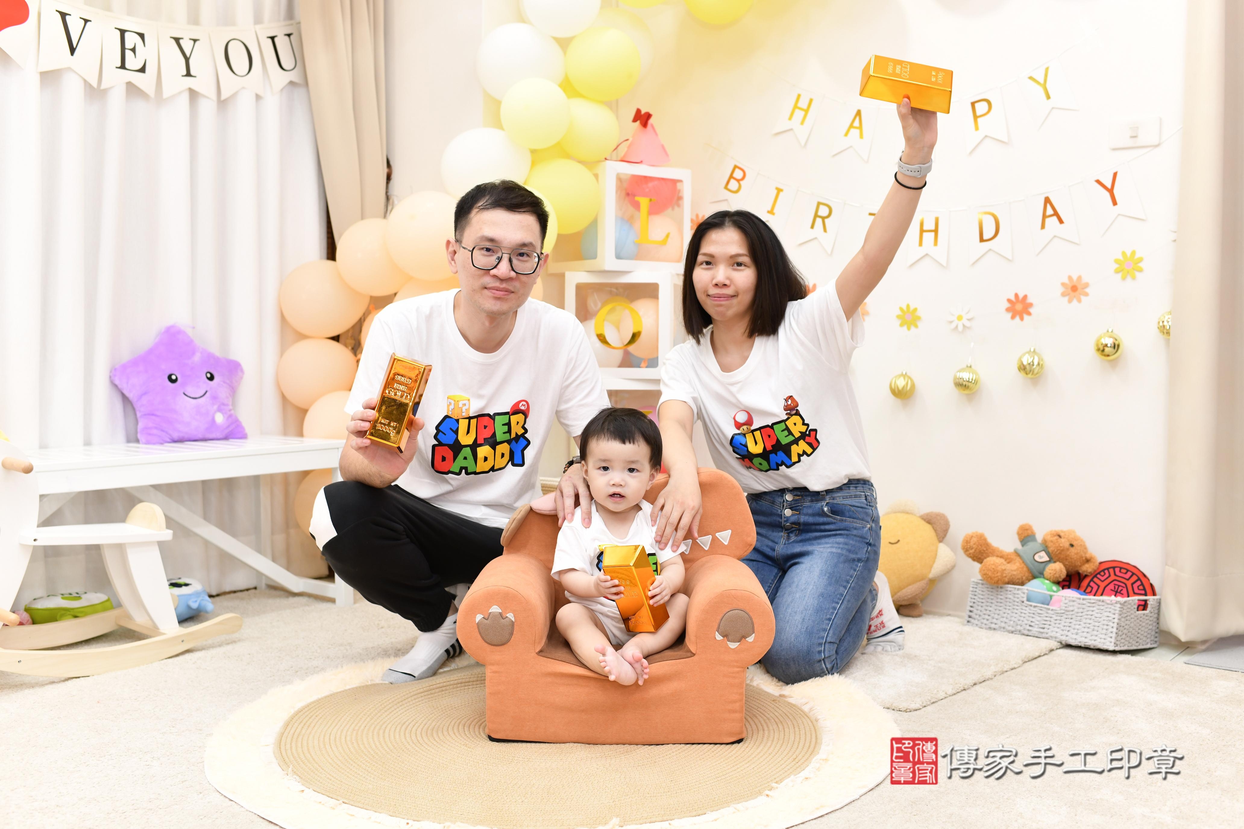 幸福成長的第一步：抓週儀式精采回顧。高雄市鳳山區承承寶貝抓周 .....，案例照