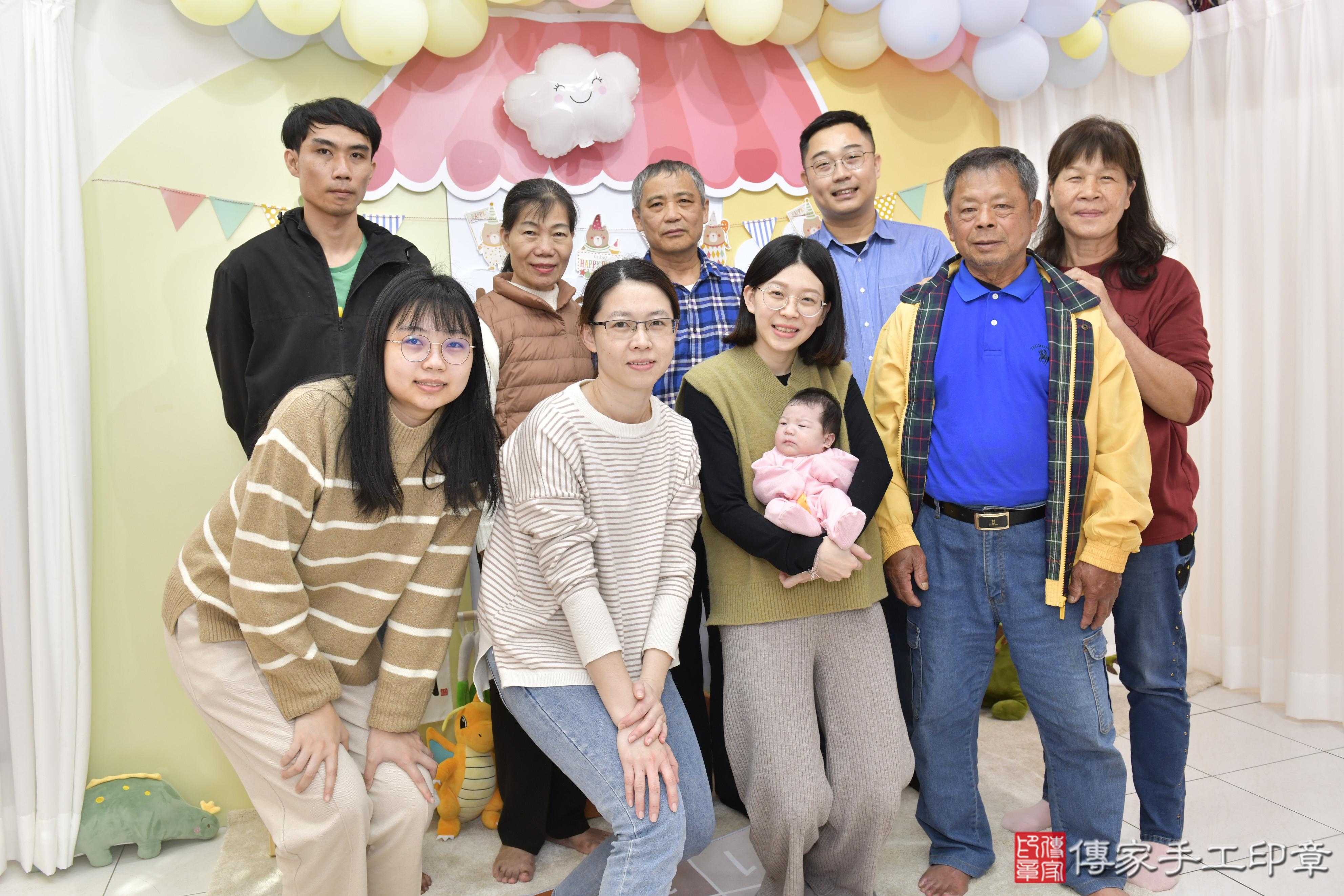 傳家手工印章新竹店、抓周、度脺、中國風會場、傳家嬰兒古禮、吉祥話、抓周道具物品24種、拍照。抓周證書。寶寶抓周、滿周歲、生日快樂、祝福