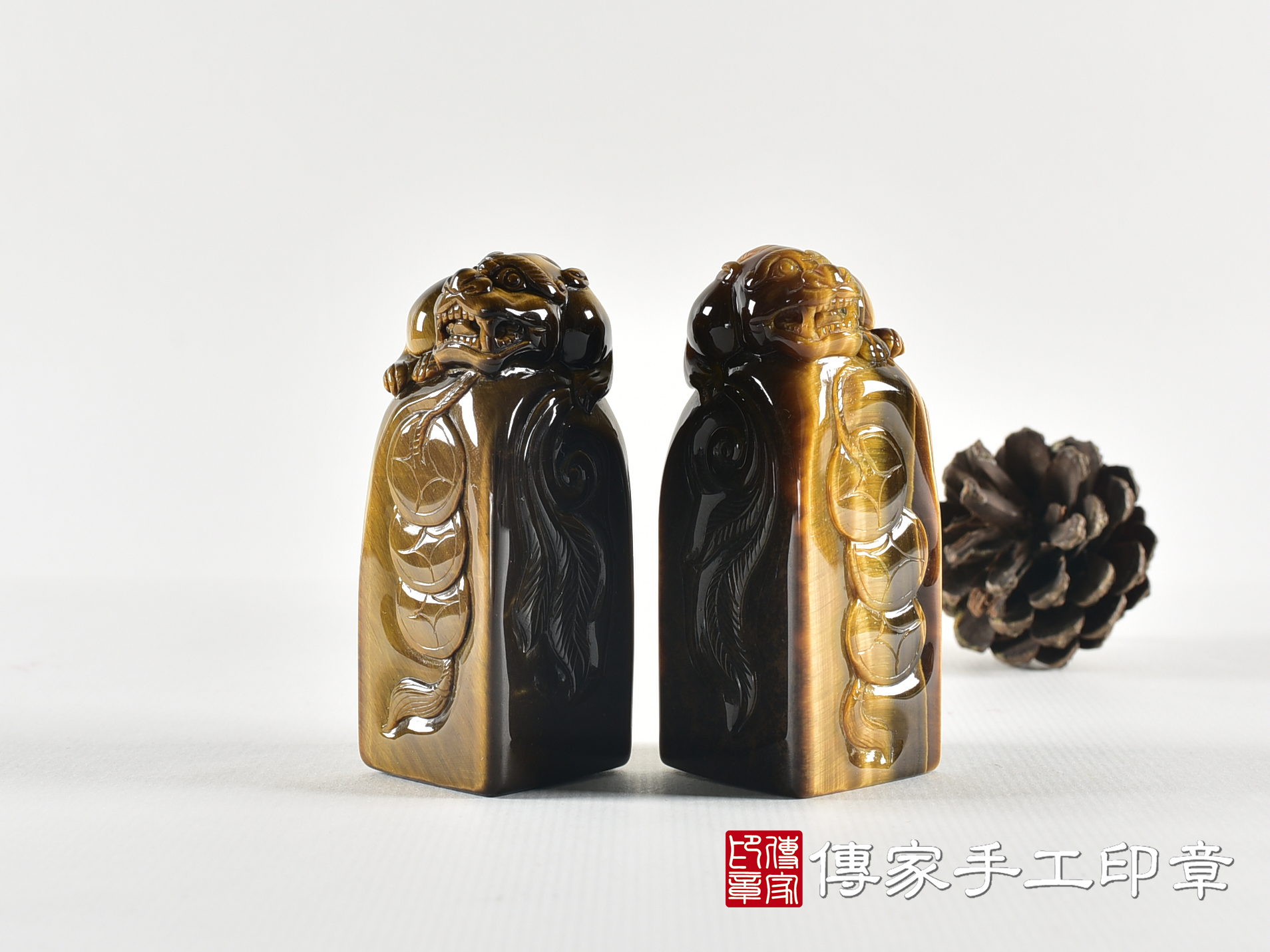 頂級虎眼石精雕貔貅廟章:廟章、神明印章(3X3X高7.5公分) 7.jpg