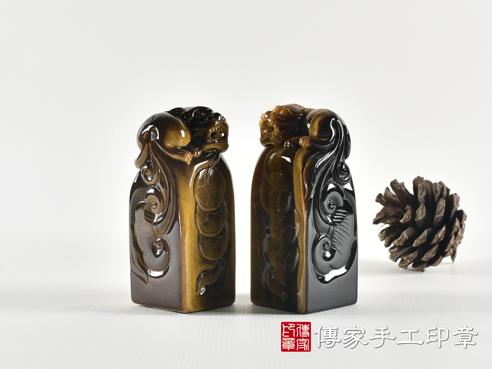 頂級虎眼石精雕貔貅廟章:廟章、神明印章(3X3X高7.5公分) 10.jpg