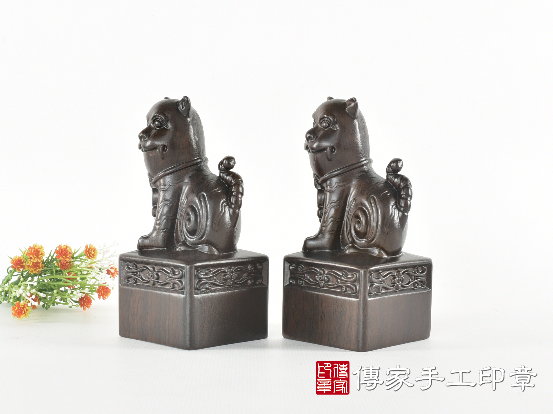 頂級黑檀木精雕黑虎將軍廟章:廟章、神明印章(5.5X5.5X高11.9公分) 7.jpg